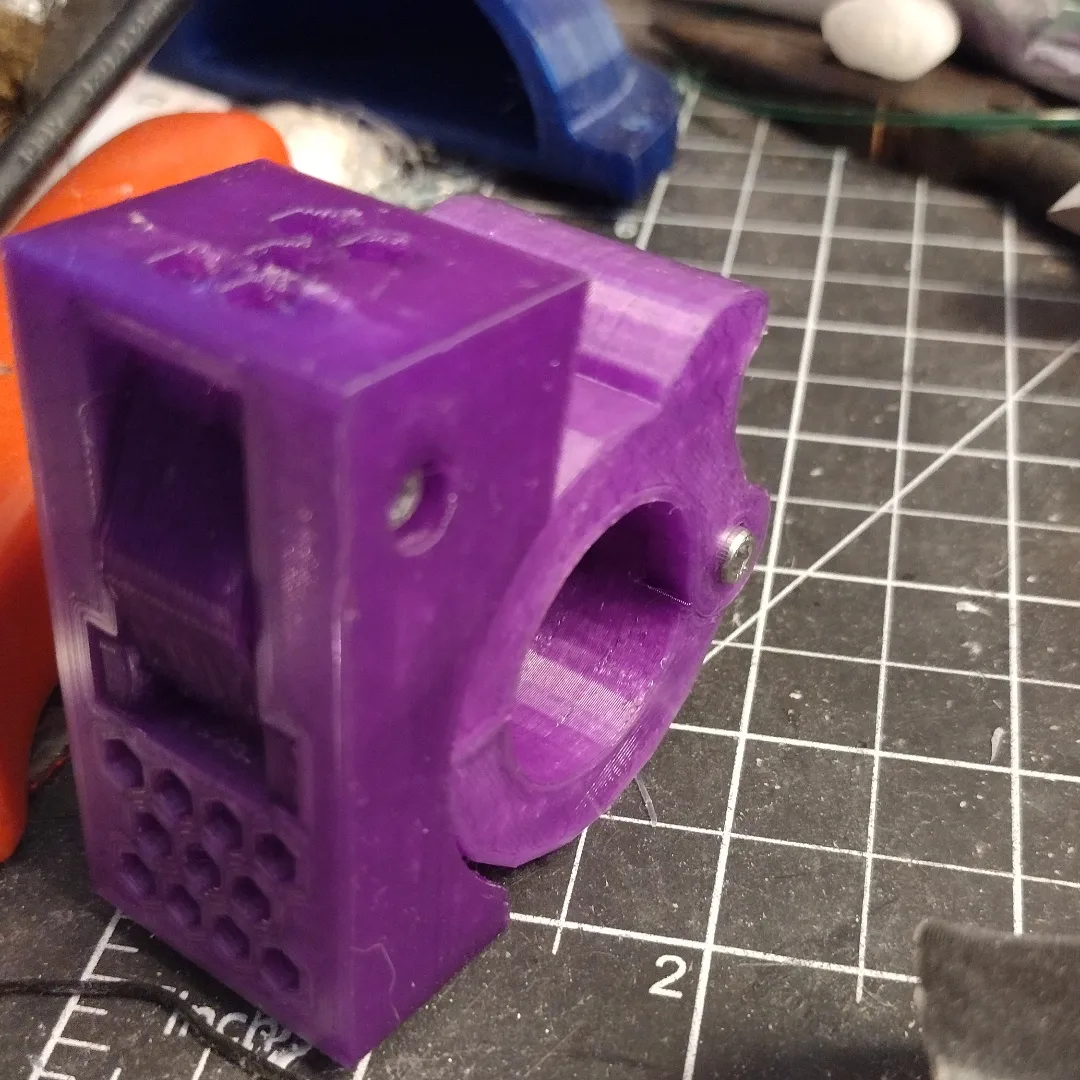 25mm Weight Bar Clamp by AT3chnicality Download free STL model