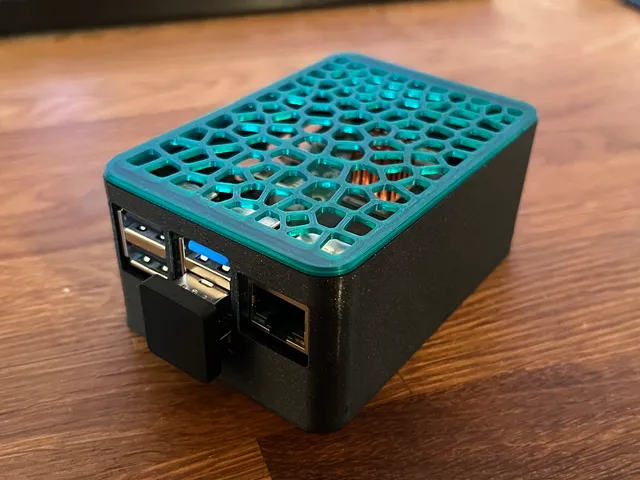 Raspberry Pi 4 Case with SSD