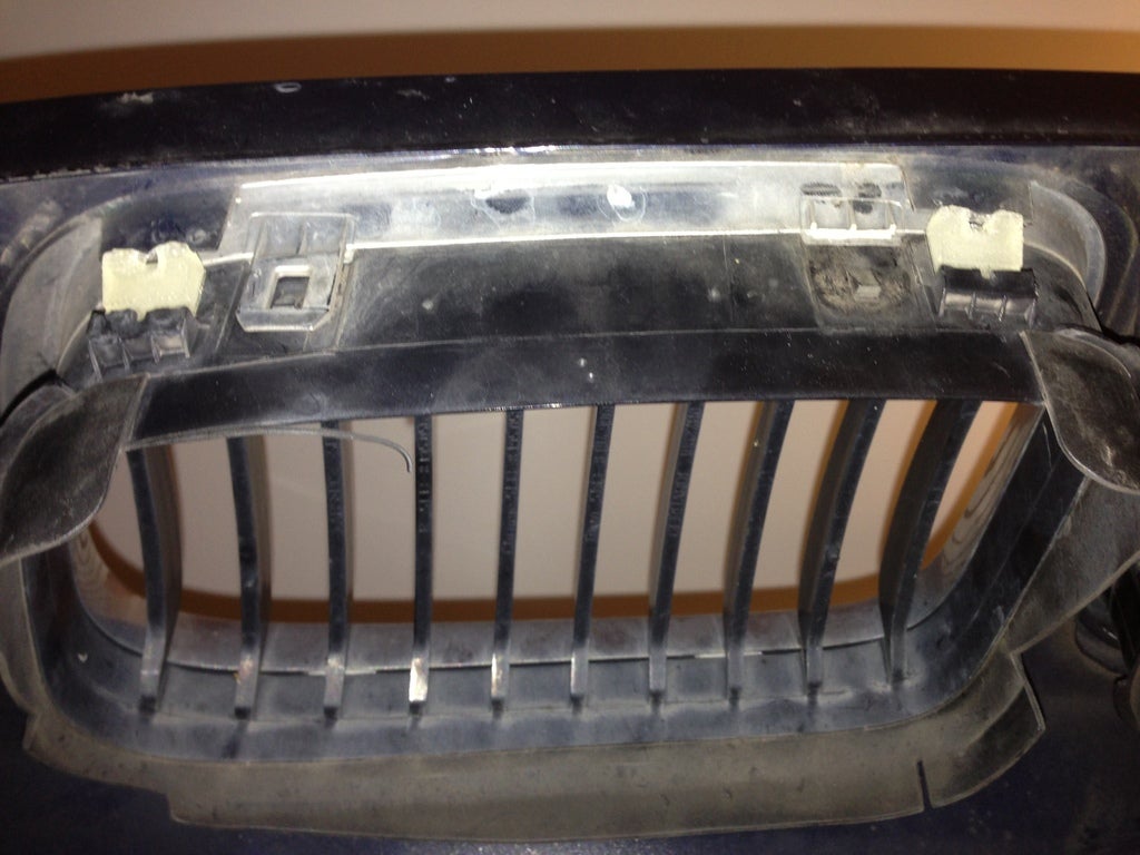Kidney Grill Clip Replacement for BMW vehicle
