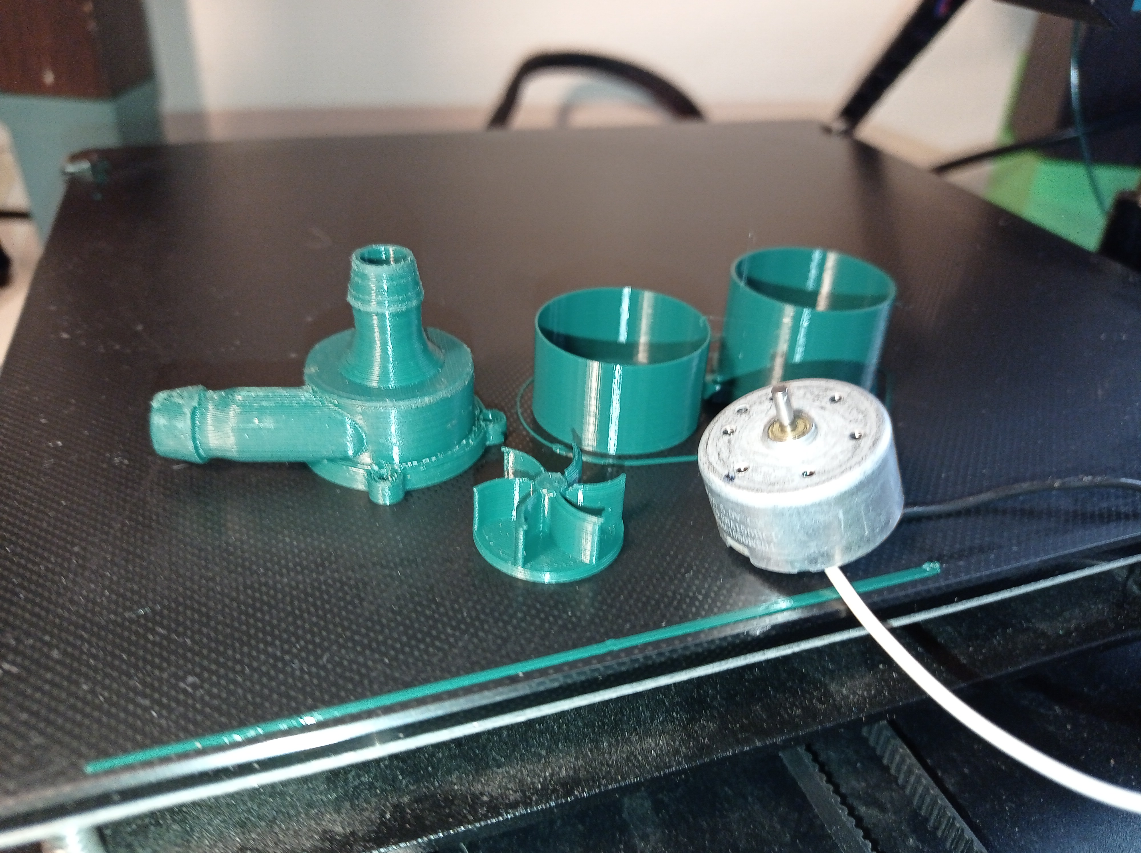 Miniatura 4 do modelo 3D Mini water pump