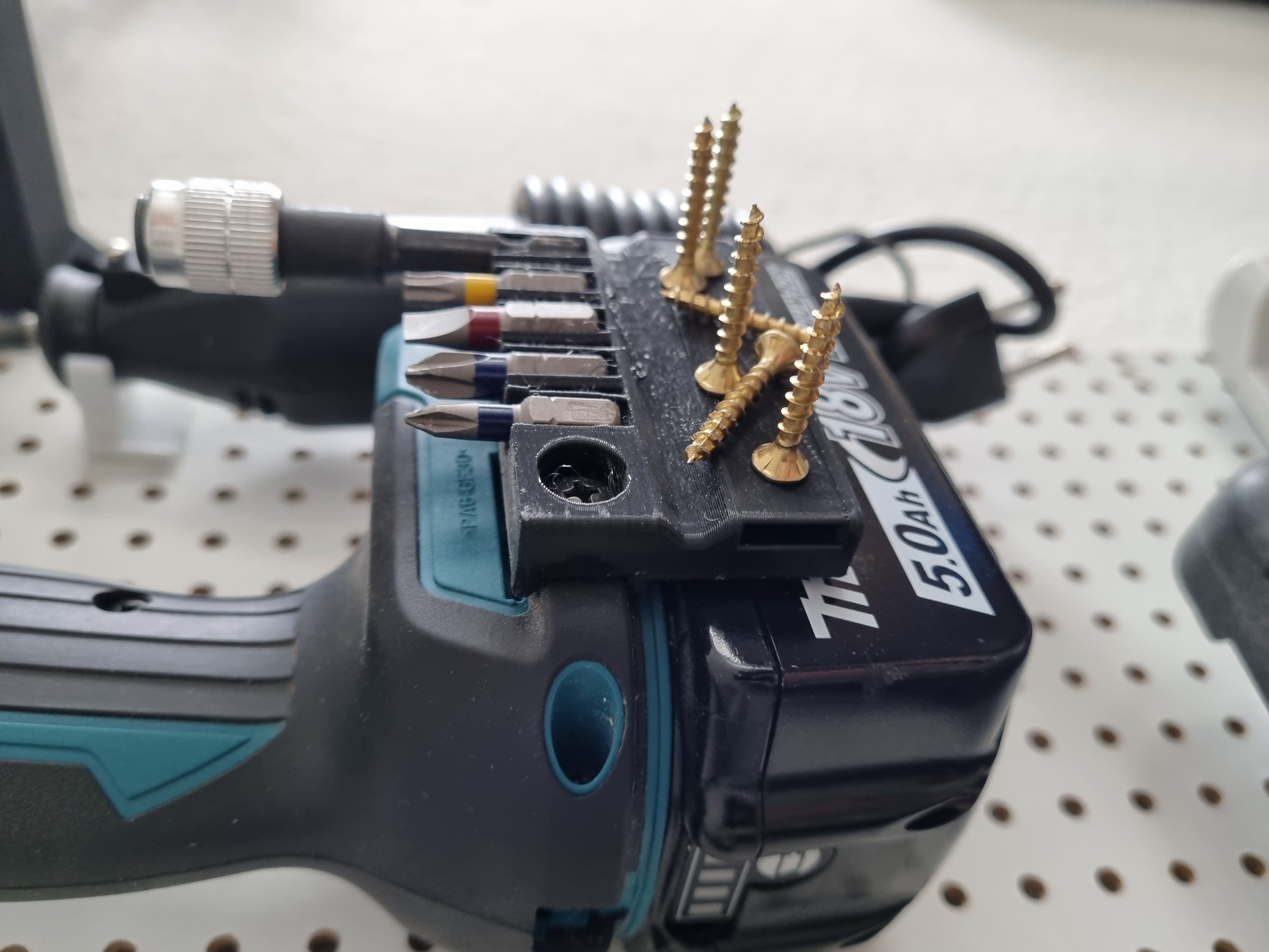 Makita bit holder with by Anton3006 Download free STL model