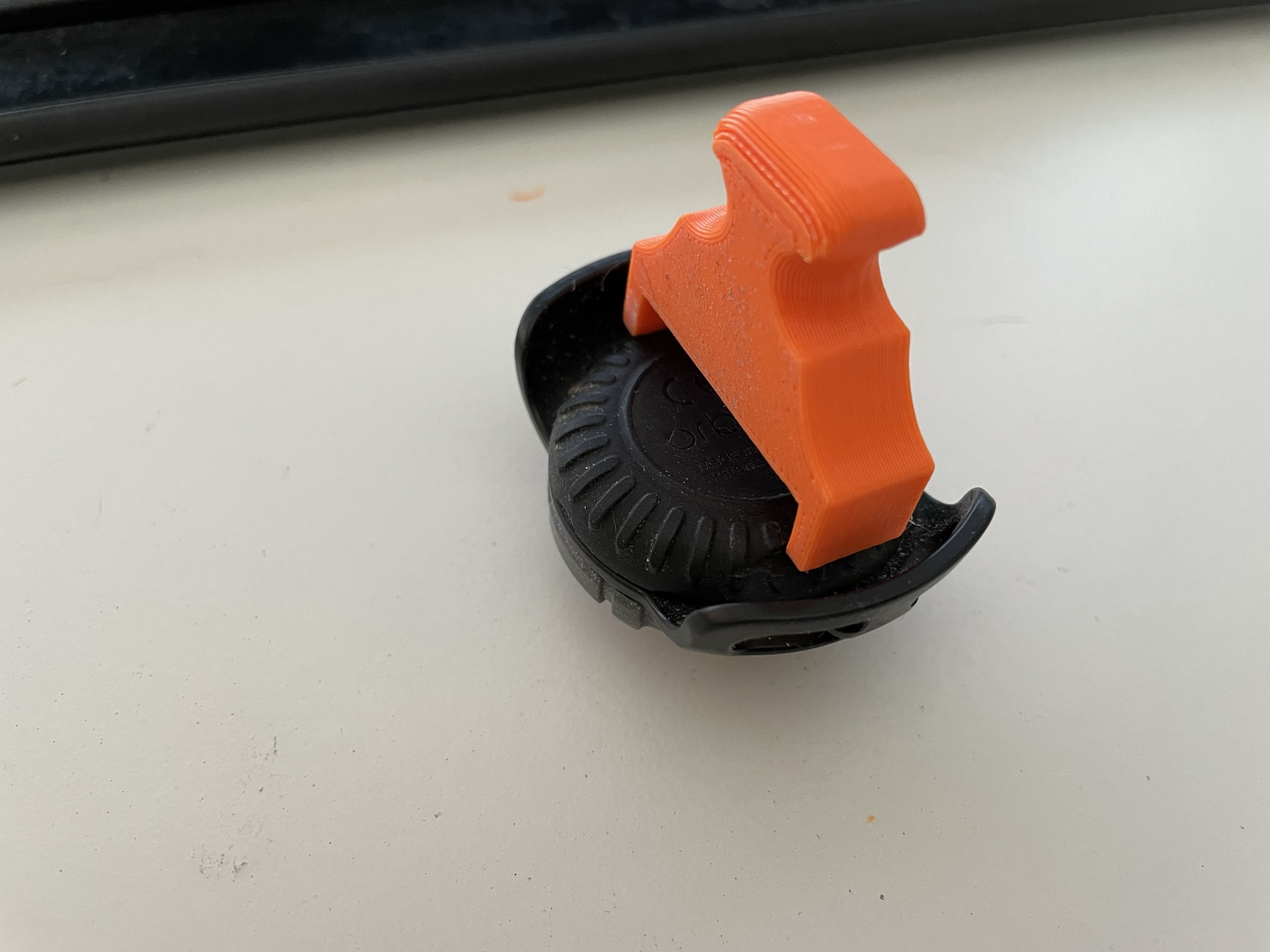 Orbiloc light opening tool