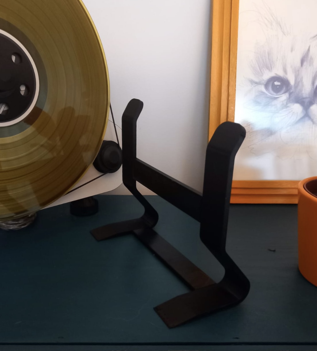 Vinyl holder
