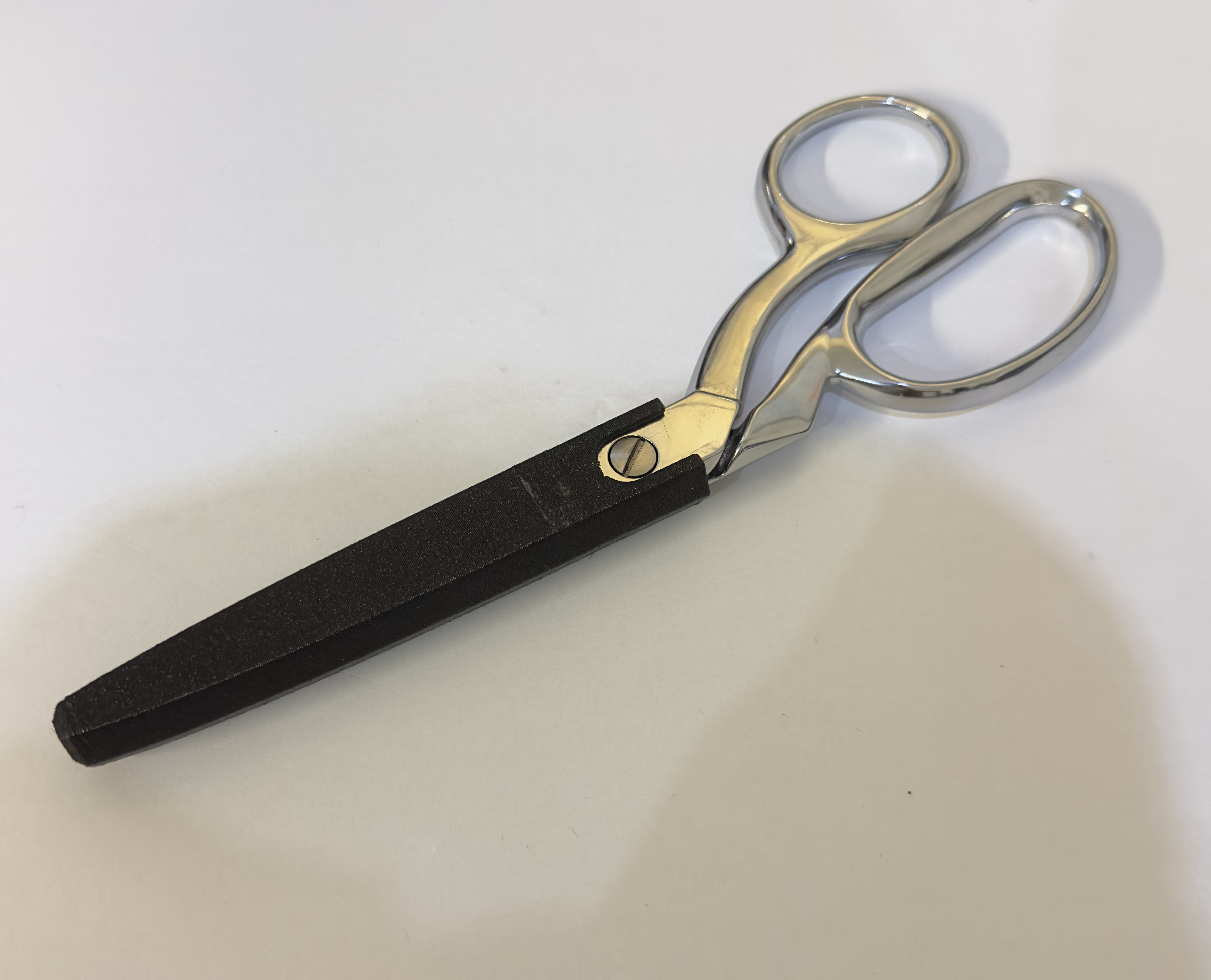 Gingher 8 inch scissors guard