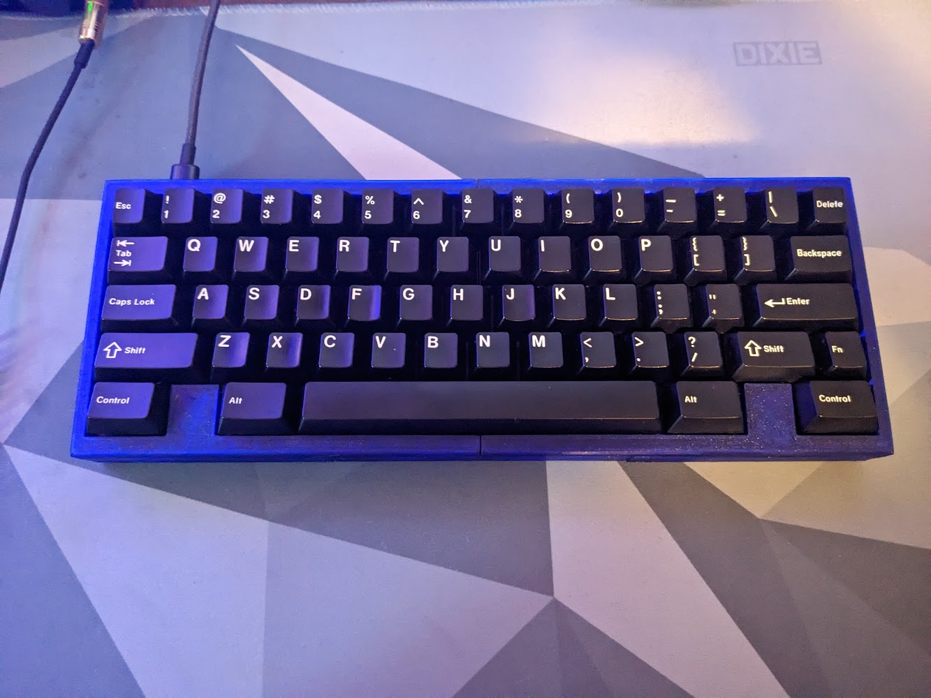Mxx60 R2 - 60% Gasket Mount Mechanical Keyboard Case