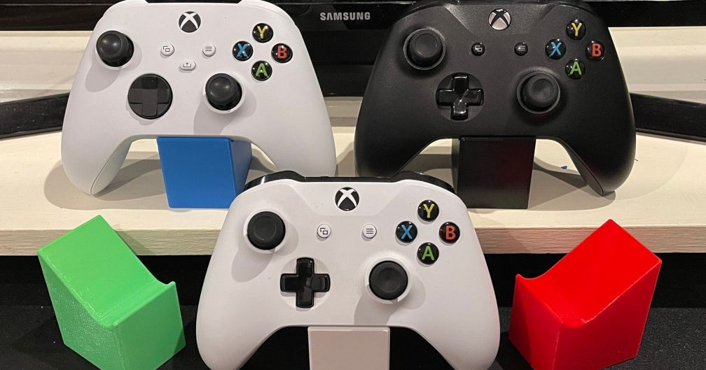 Minimalistic Xbox Controller Stand by Real 3D Prints Download free