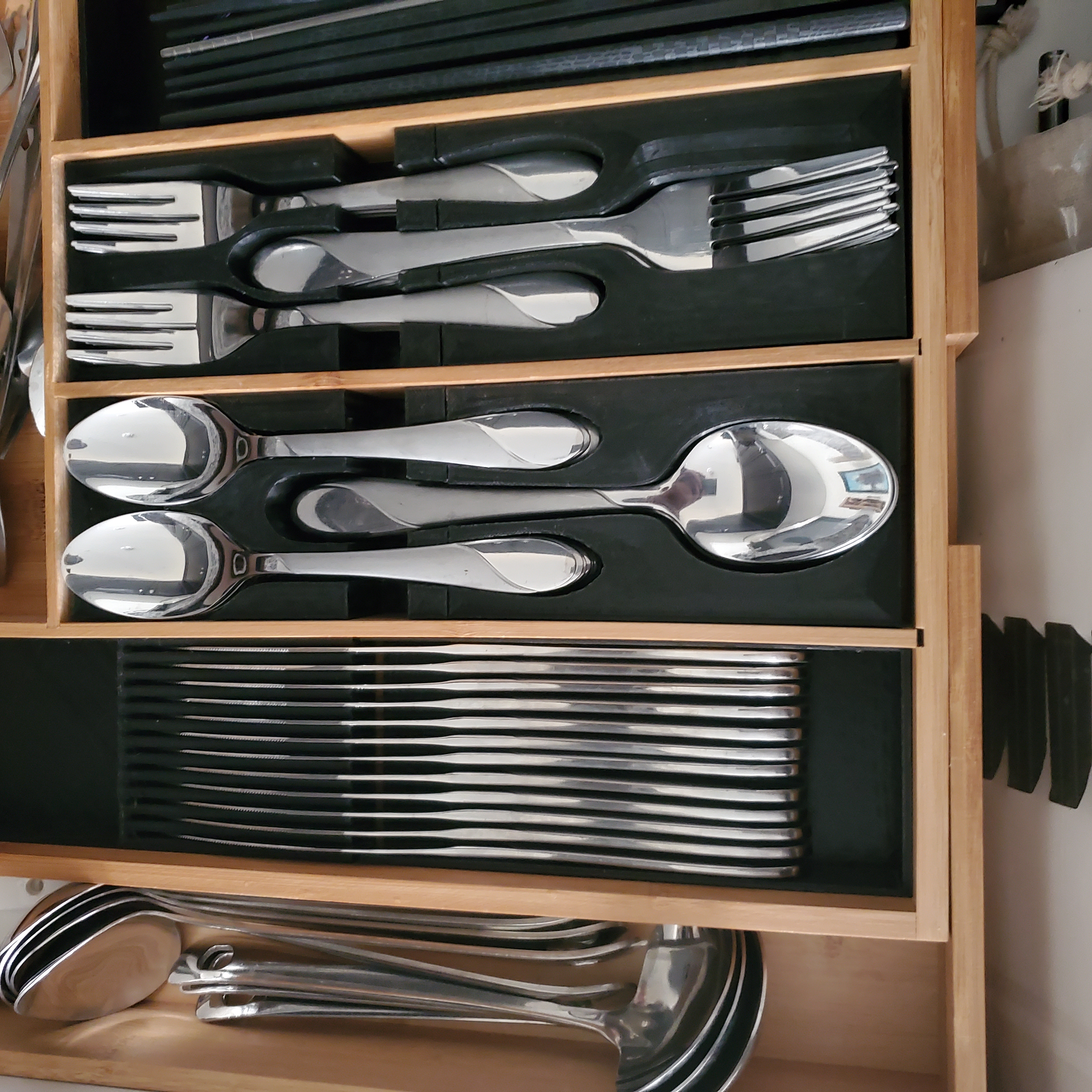 Knife Organizer