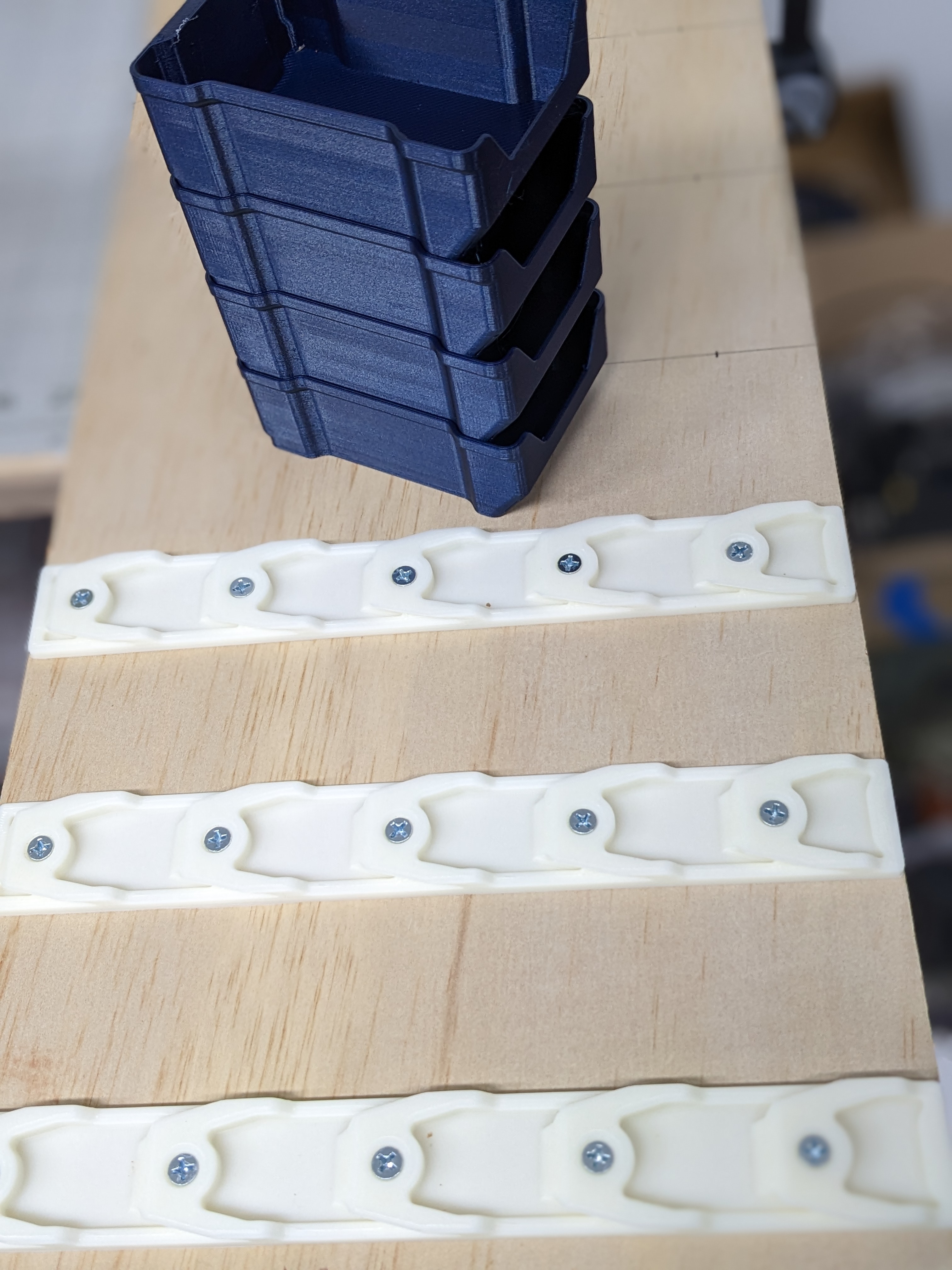 Miniatura 4 do modelo 3D Stackable Wall Mount Storage Boxes