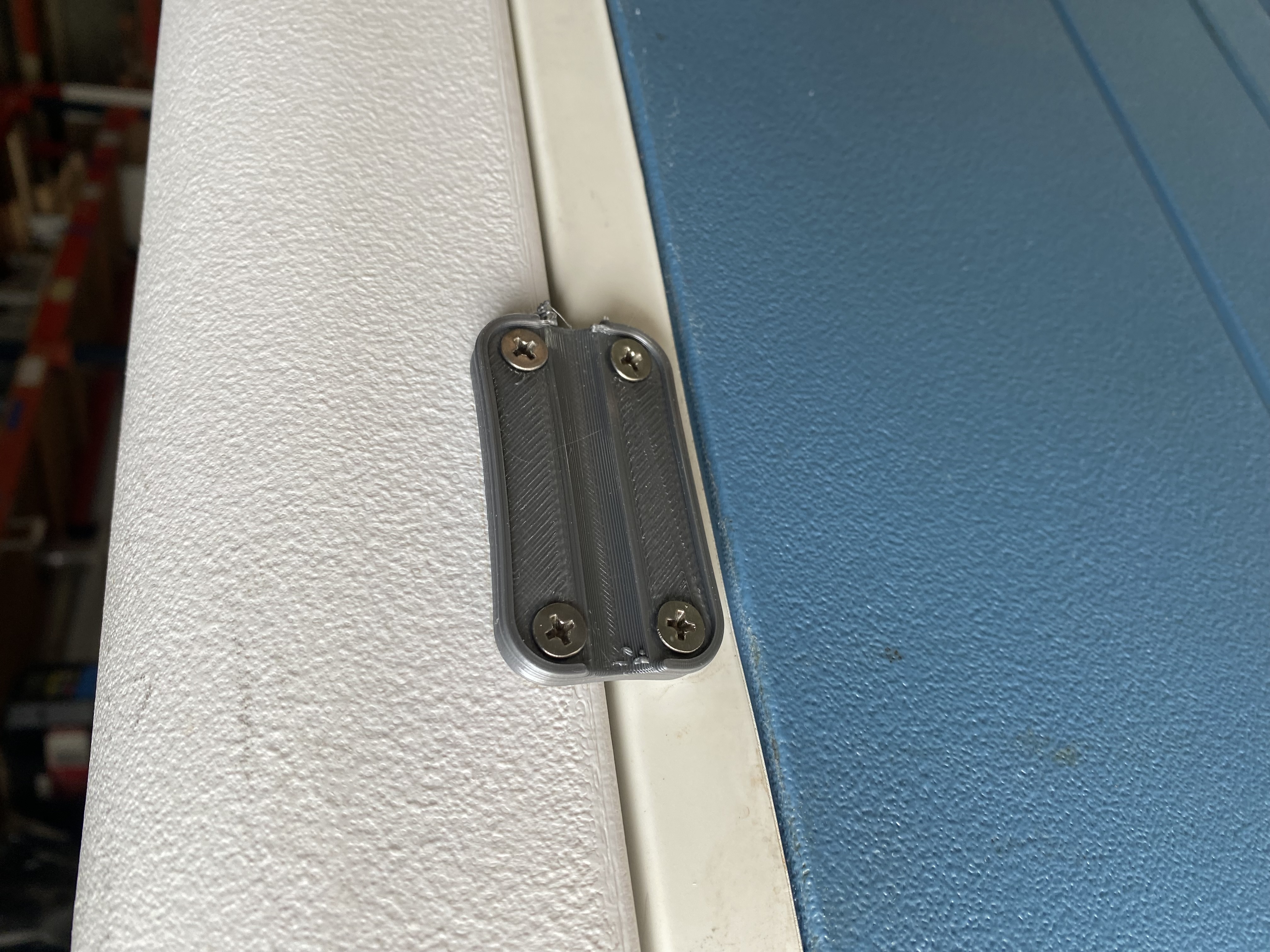 Miniatura 2 do modelo 3D Igloo Cooler Hinge TPU