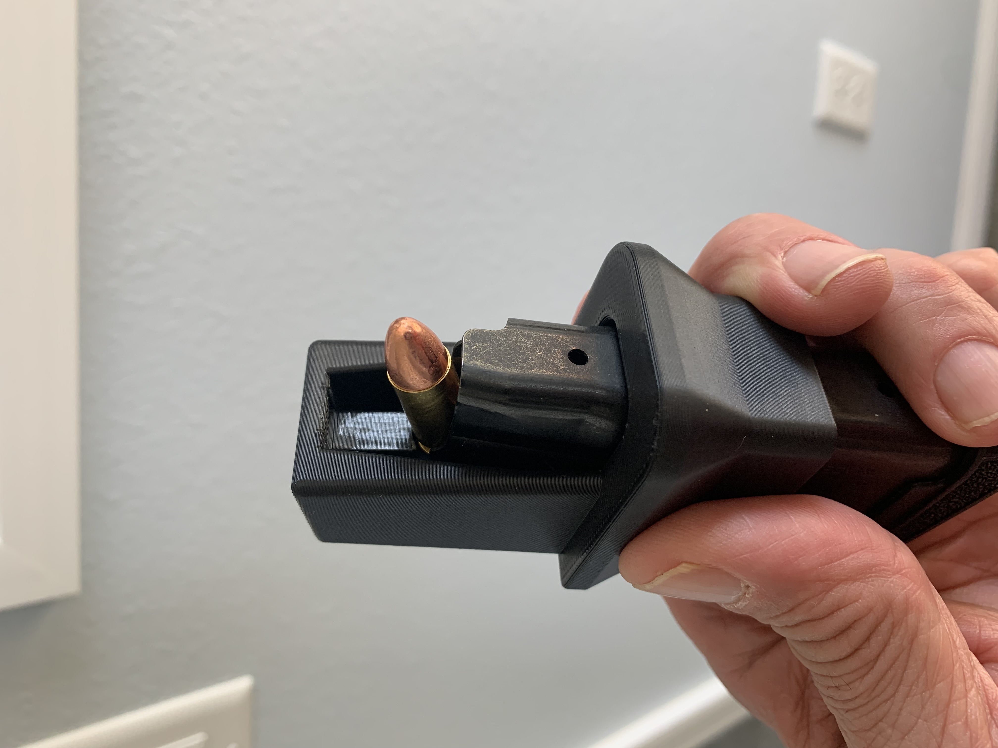 Miniatura 3 do modelo 3D 9mm Mag Speed Loader