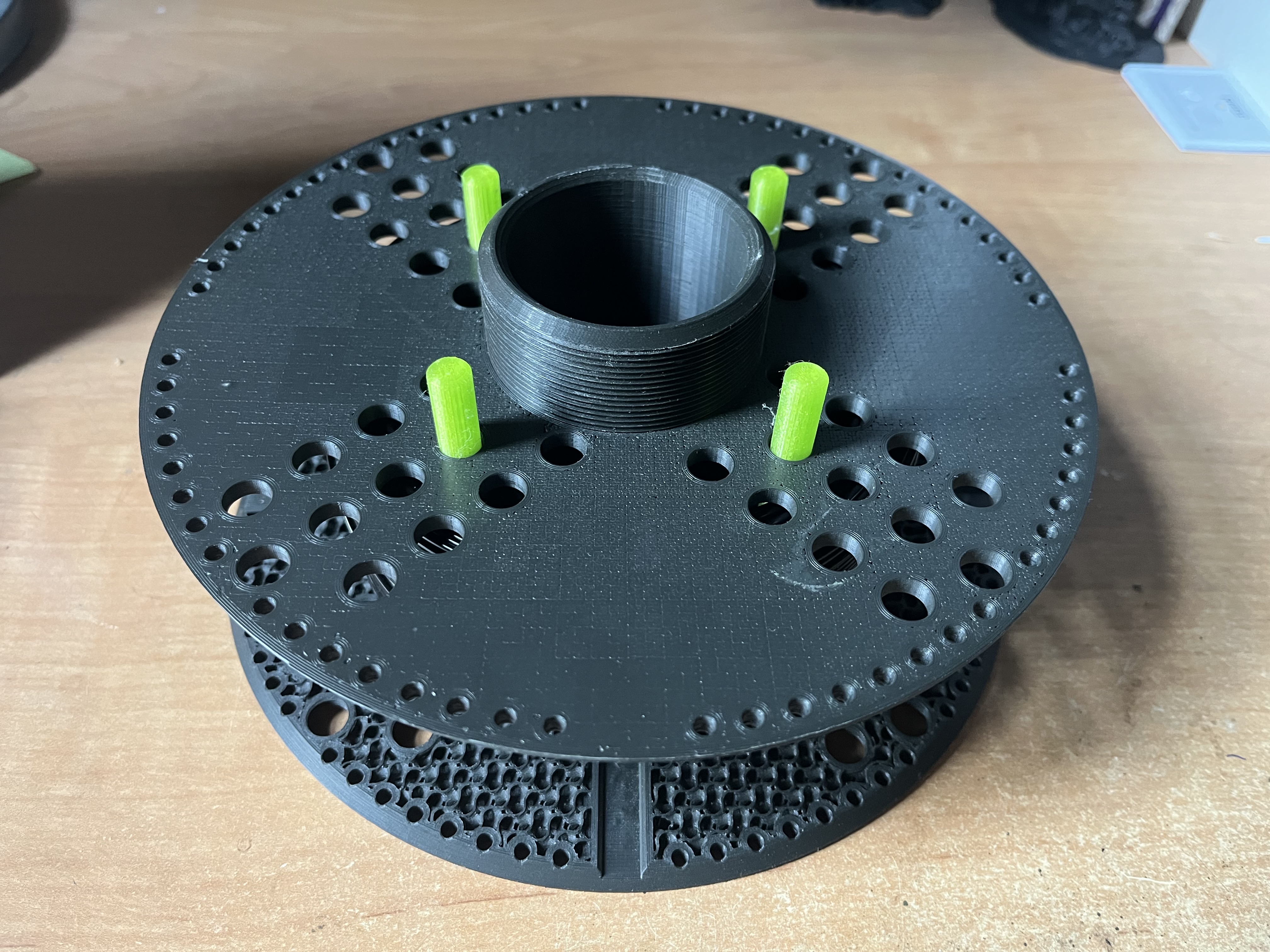 Configurable filament spool