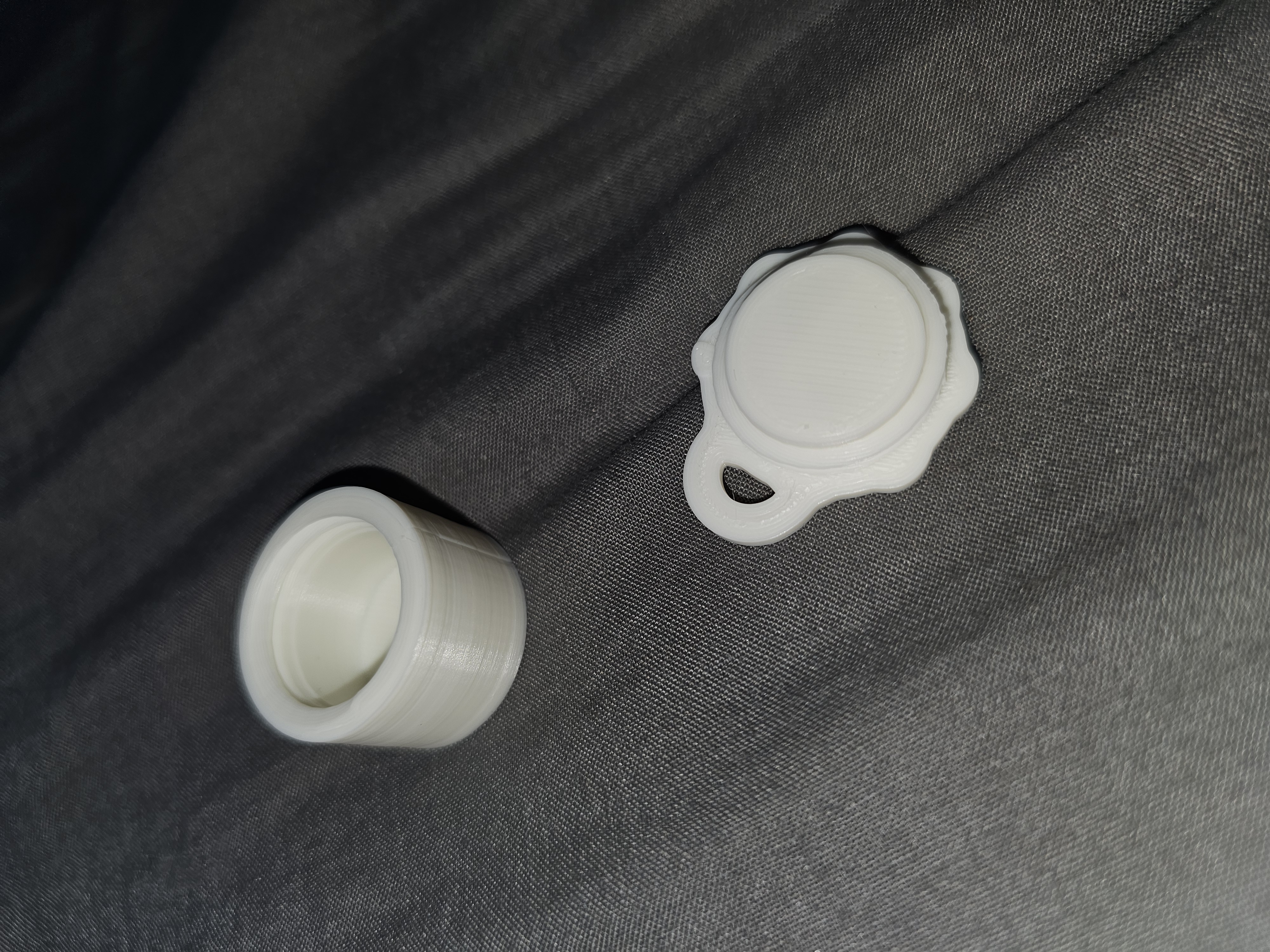 Keychain Threaded Container