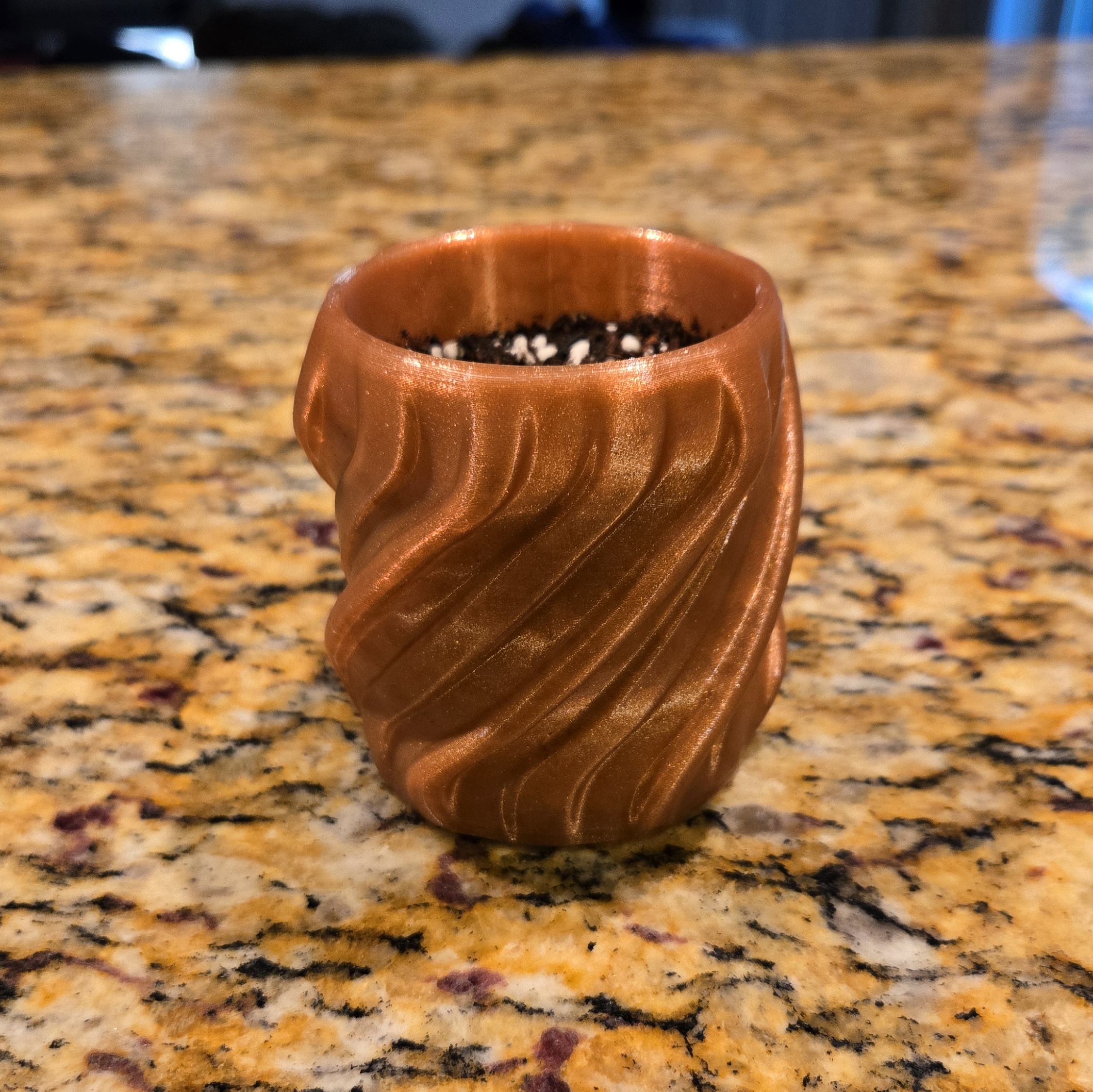 Twirl Planter