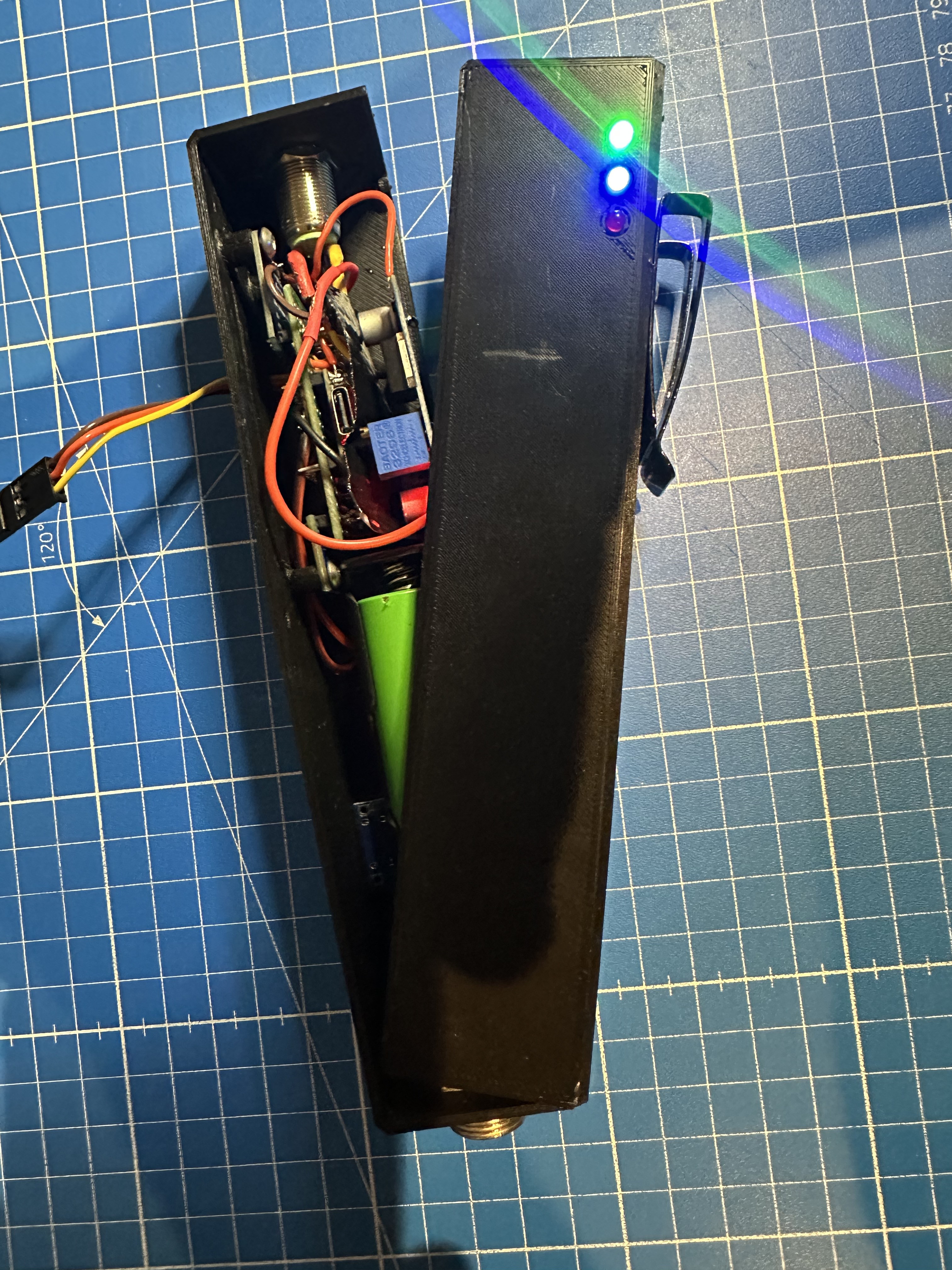 ESP32 Smart Thermometer Case / Handle for Home Brewers, with Battery, LED, CAN, GX16 etc | Connected Brewery
