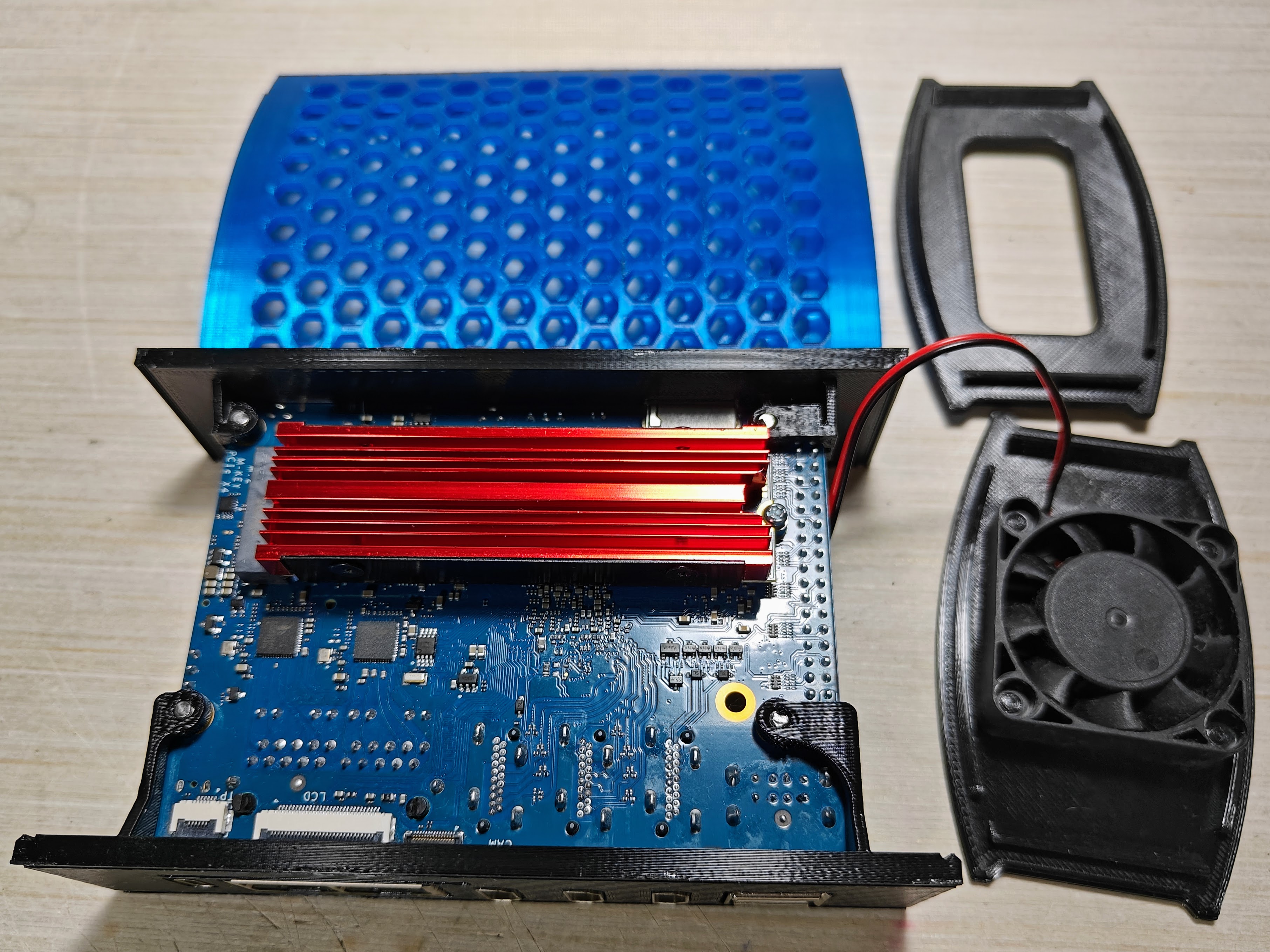 Miniatura 3 do modelo 3D Orange Pi 5 Plus Tower Case Version 2