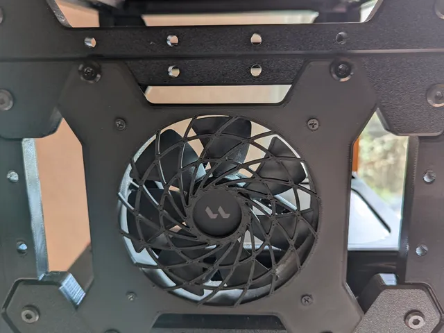 Skeleten 10" Server Rack - Noctua 120mm Fan Grill