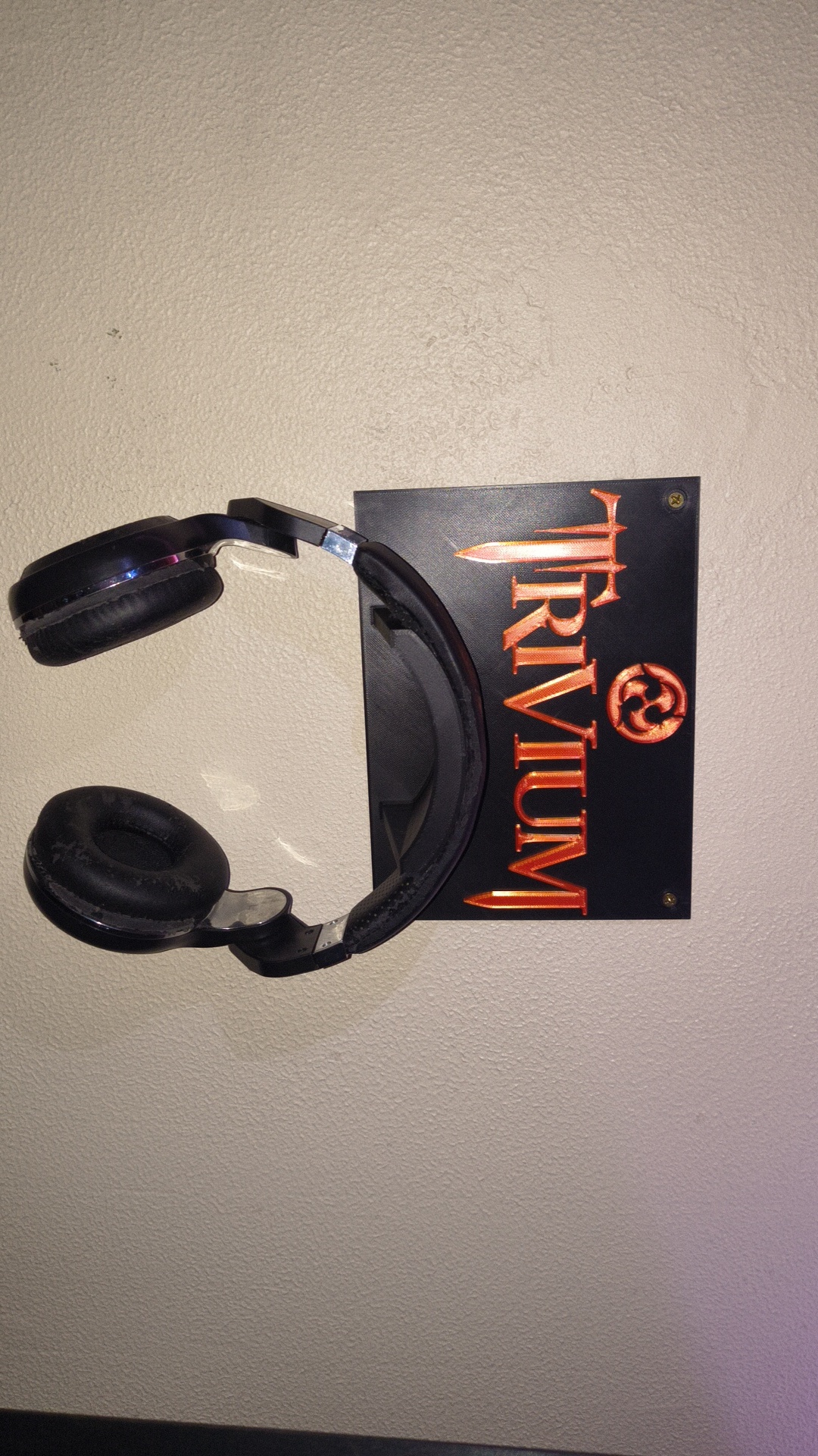 Trivium Headphone Holder (Wall Mounted) 3D model