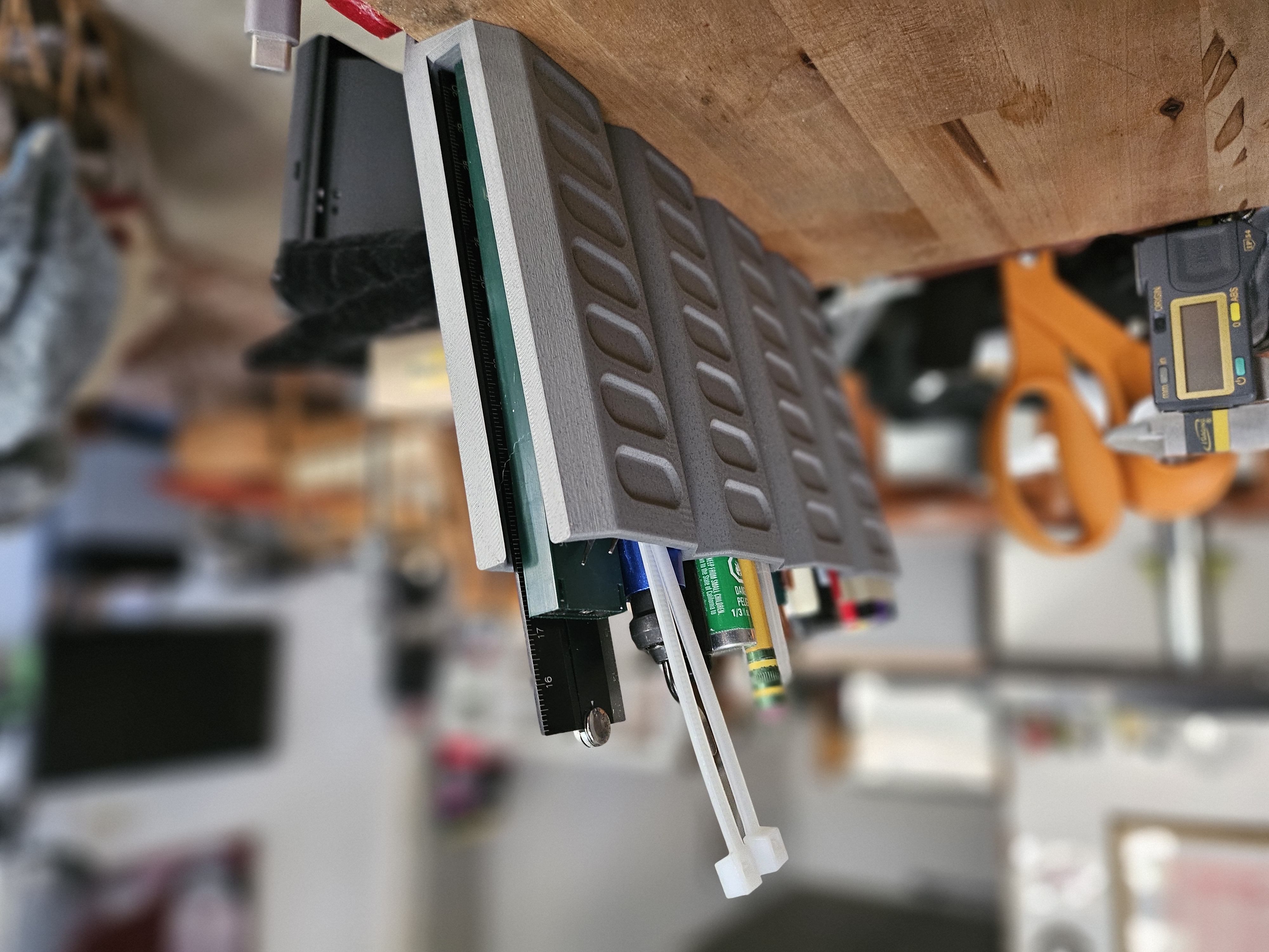 Pen Holder (Easy Print, Scalable)