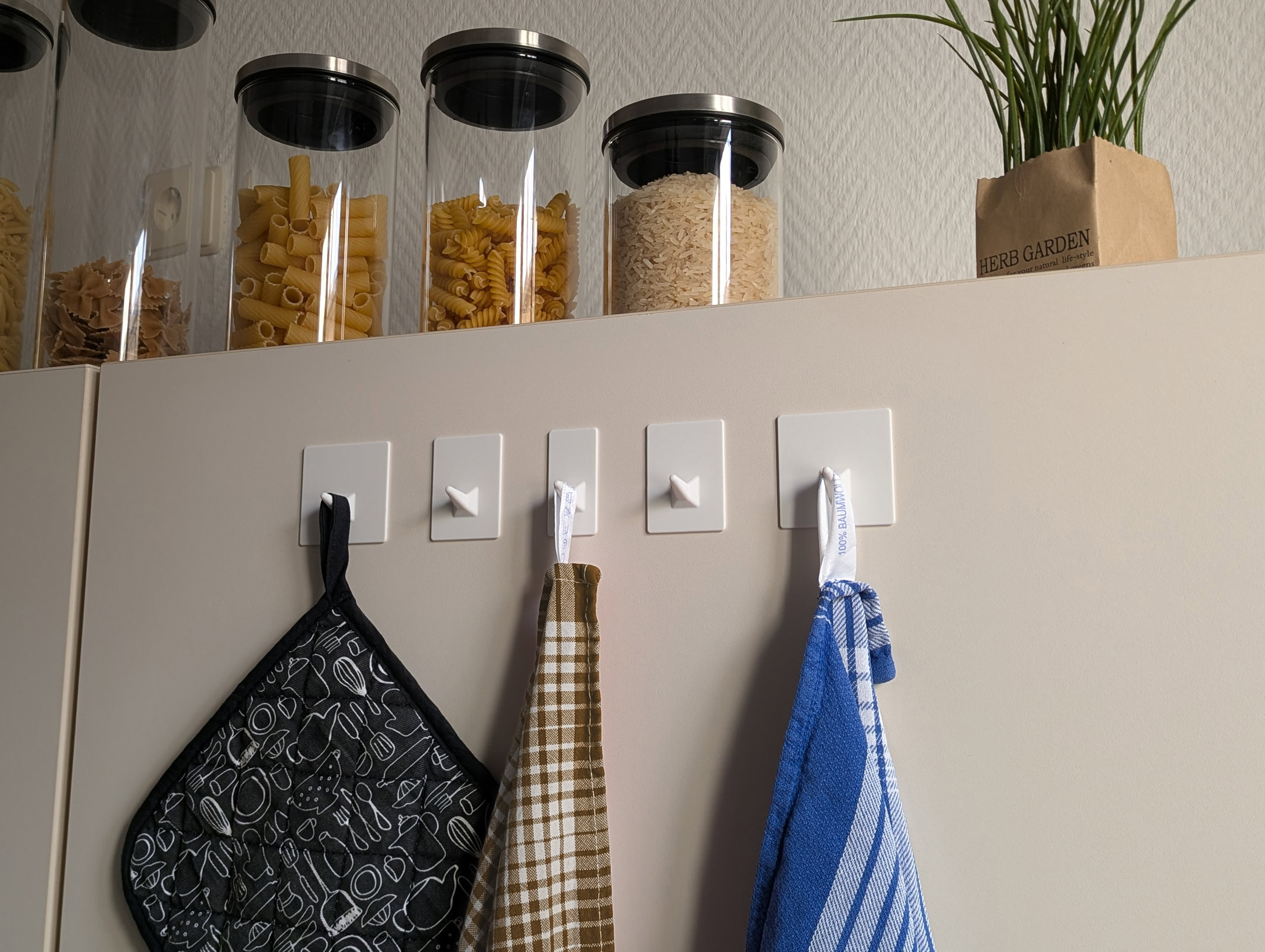 Hooks for Adhesive Wall Mounting — miniatura 5