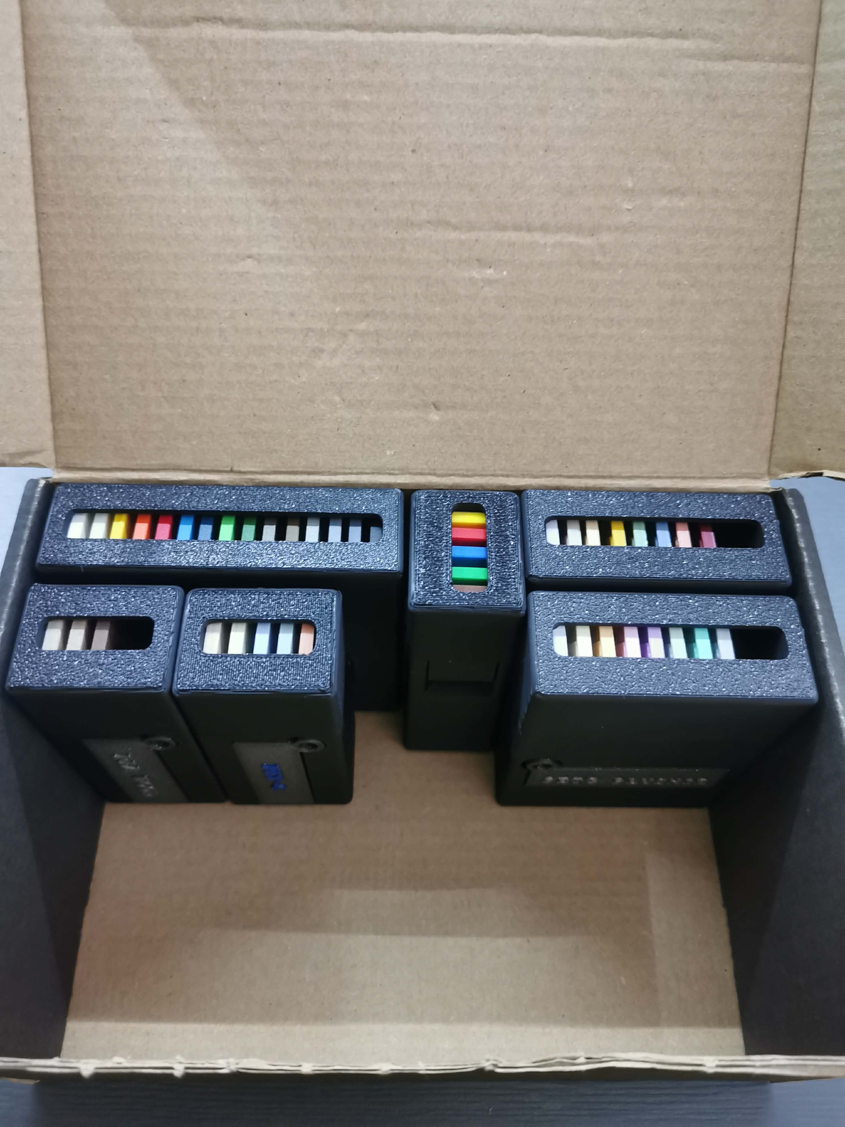 Box for filament samples/swatches (Aurapol samples)