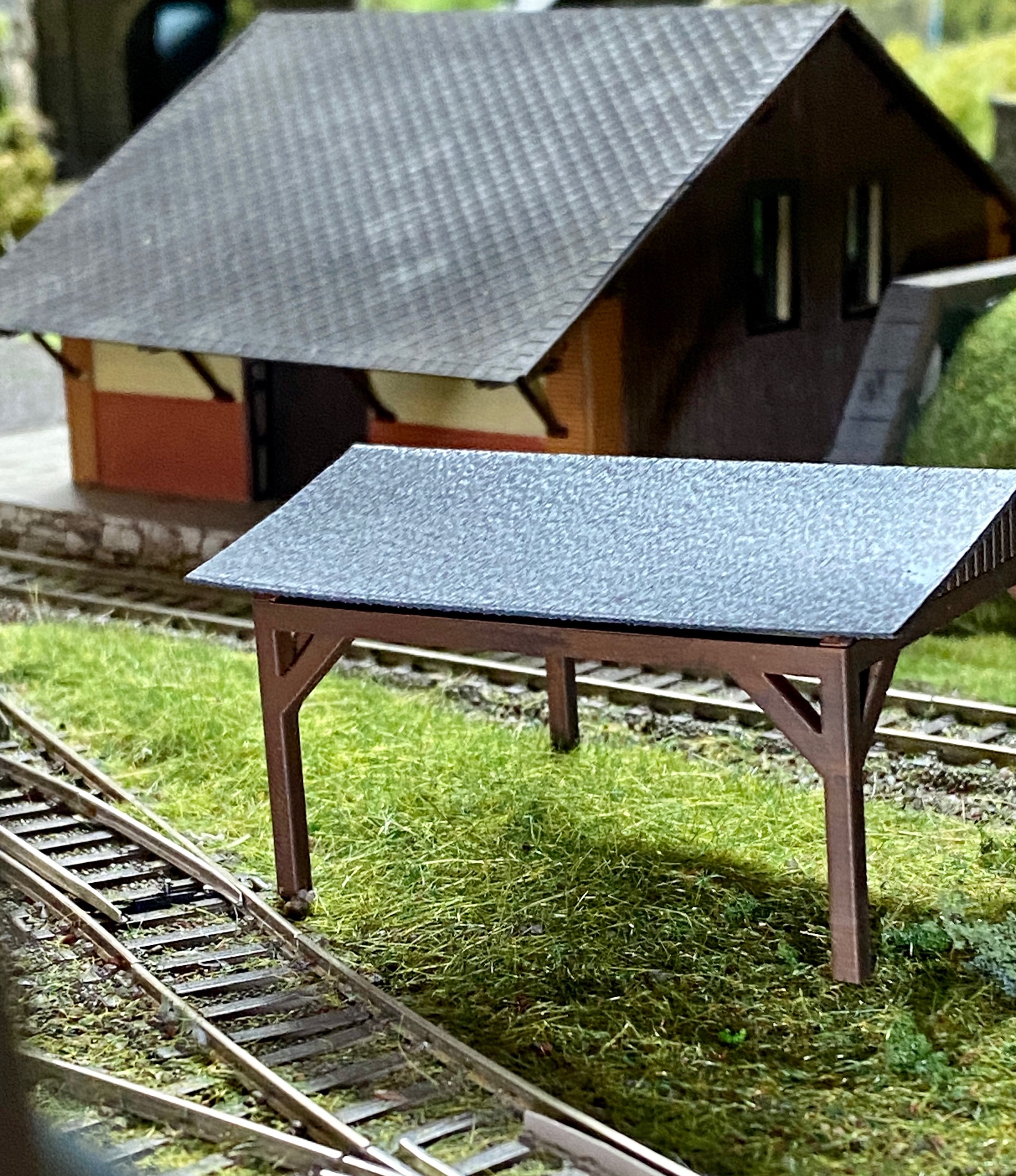 Wooden Shelter / Holzunterstand / Kryt pro drevo in H0 1:87