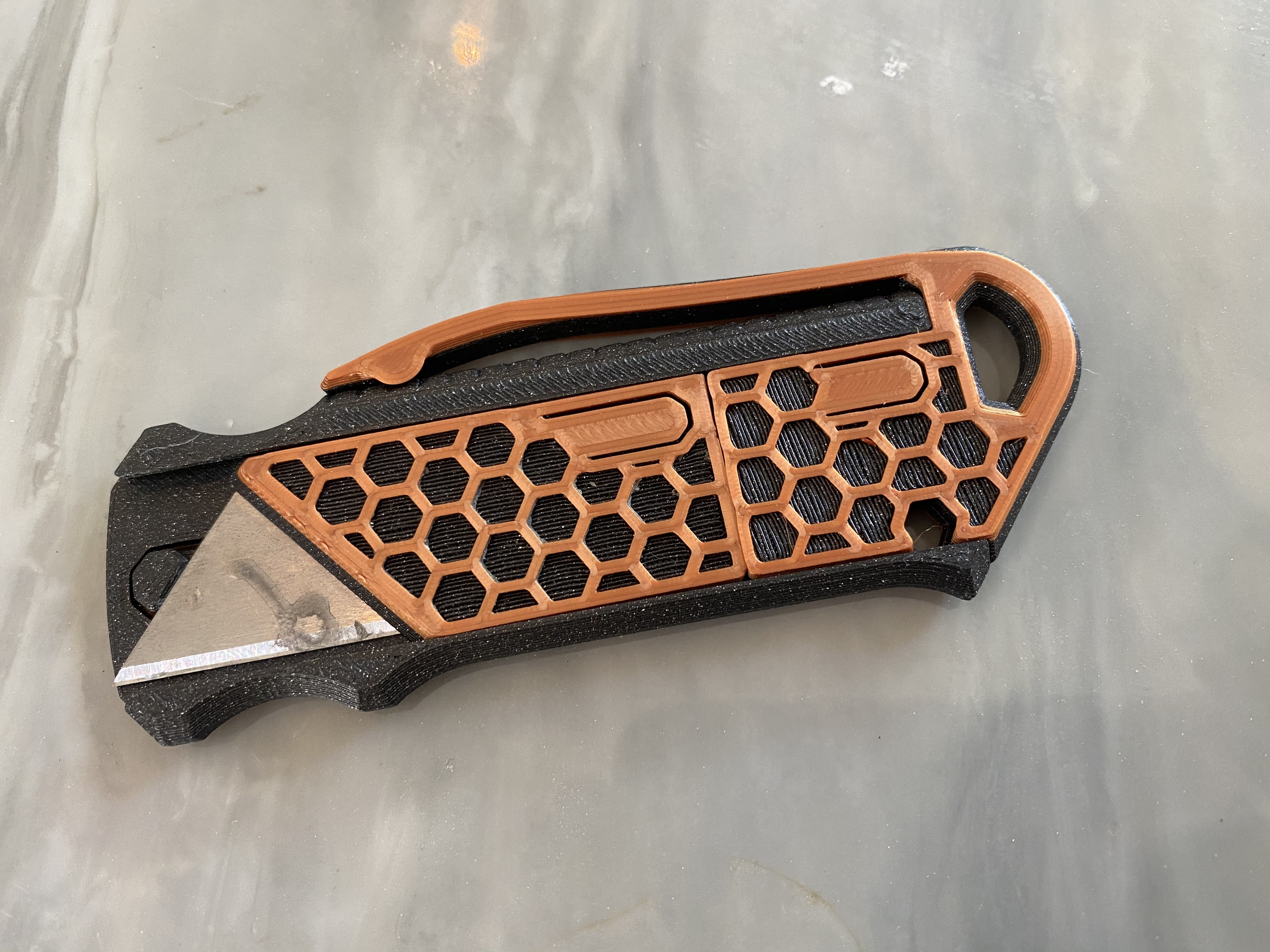 Miniatura 2 do modelo 3D Tacti-Tool Utility Knife