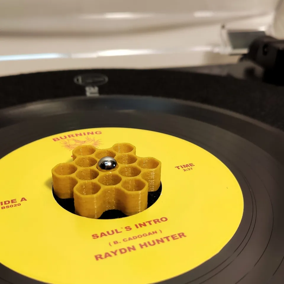 Honeycomb 45RPM Adapter by Vít Budina | Download free STL model ...