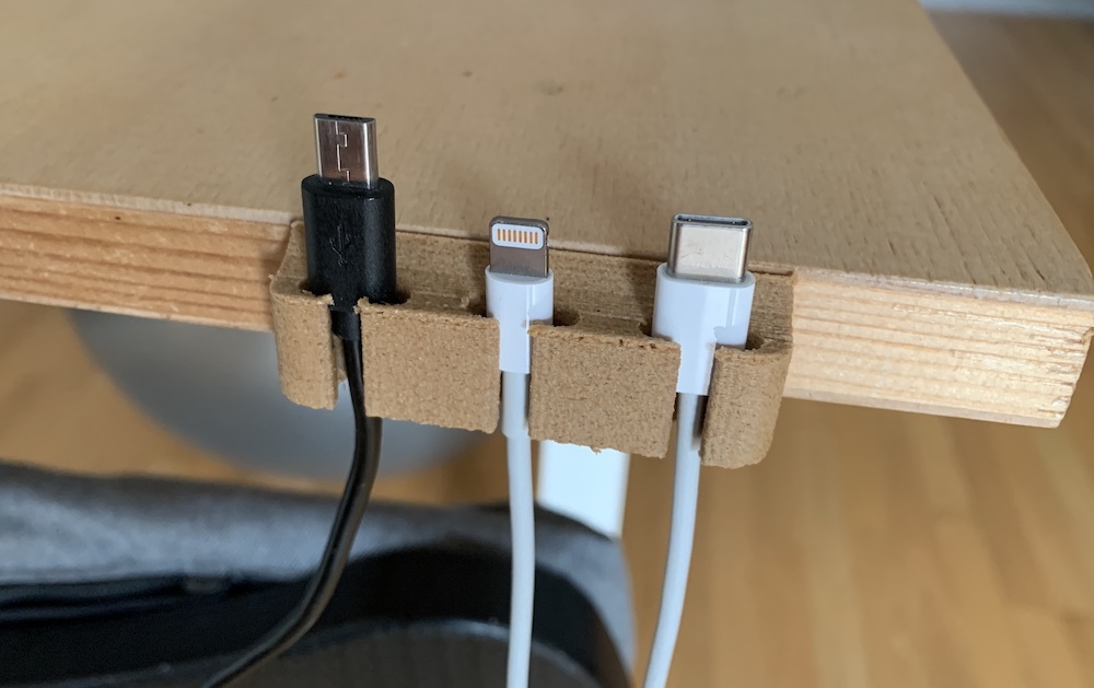 3 Cable Holder - USB, Lightning