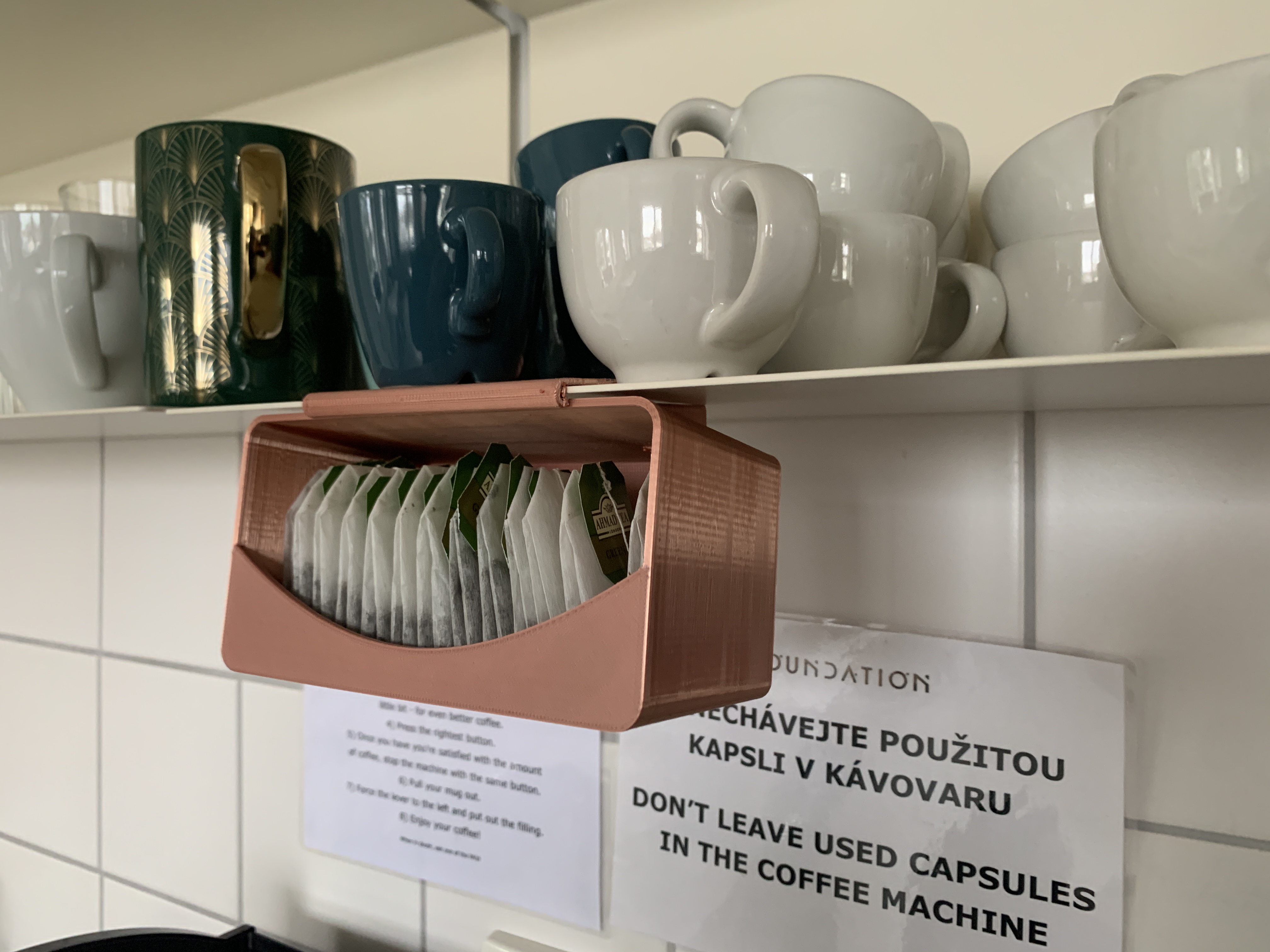 Miniatura 3 do modelo 3D Thin Shelf Tea Caddy