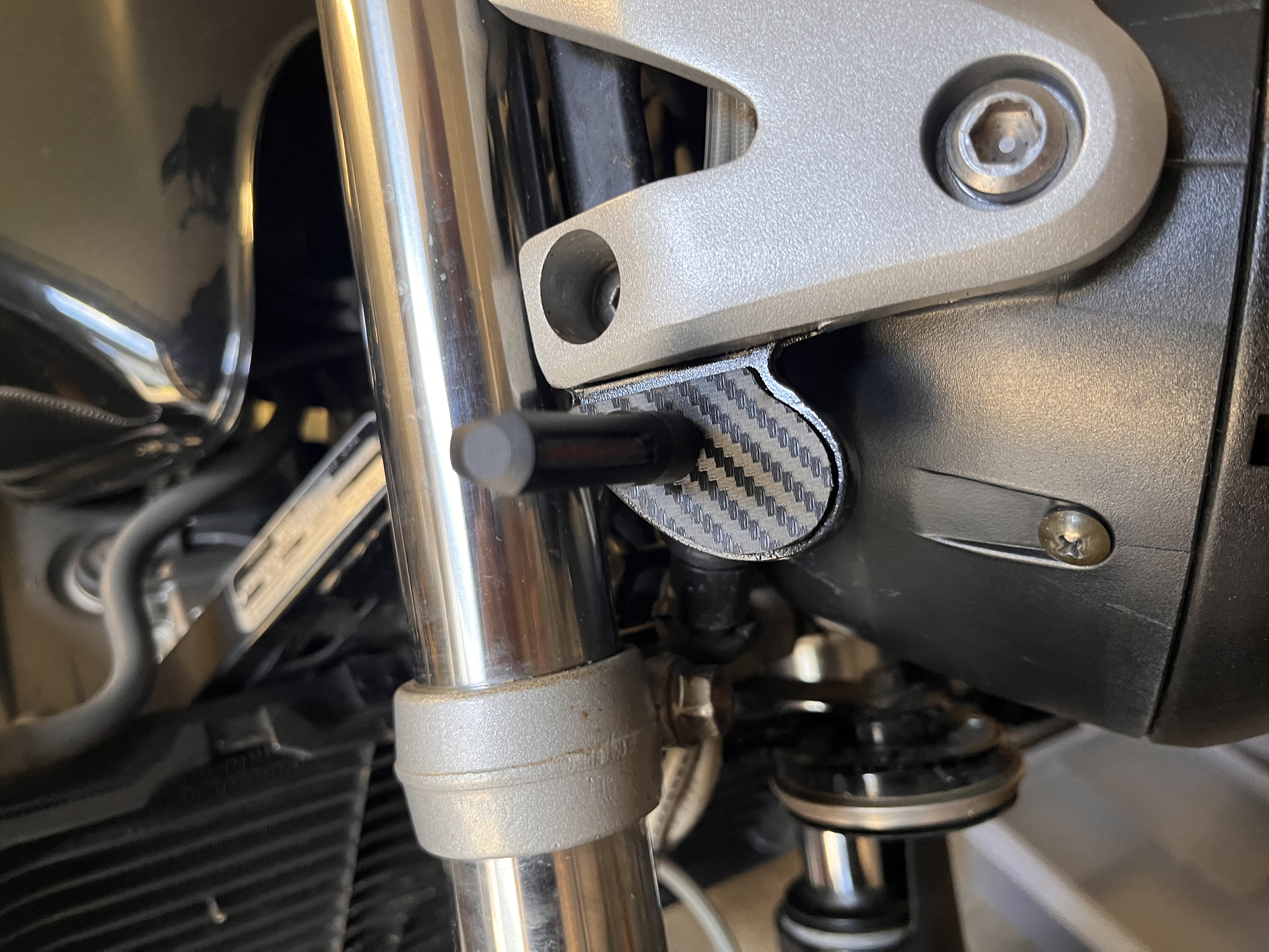 Front Turn Indicator Base Plate (Honda Hornet PC36)