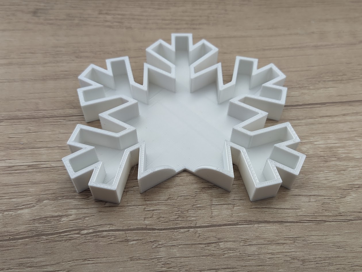 Miniatura 6 do modelo 3D Snowflake Coaster Set