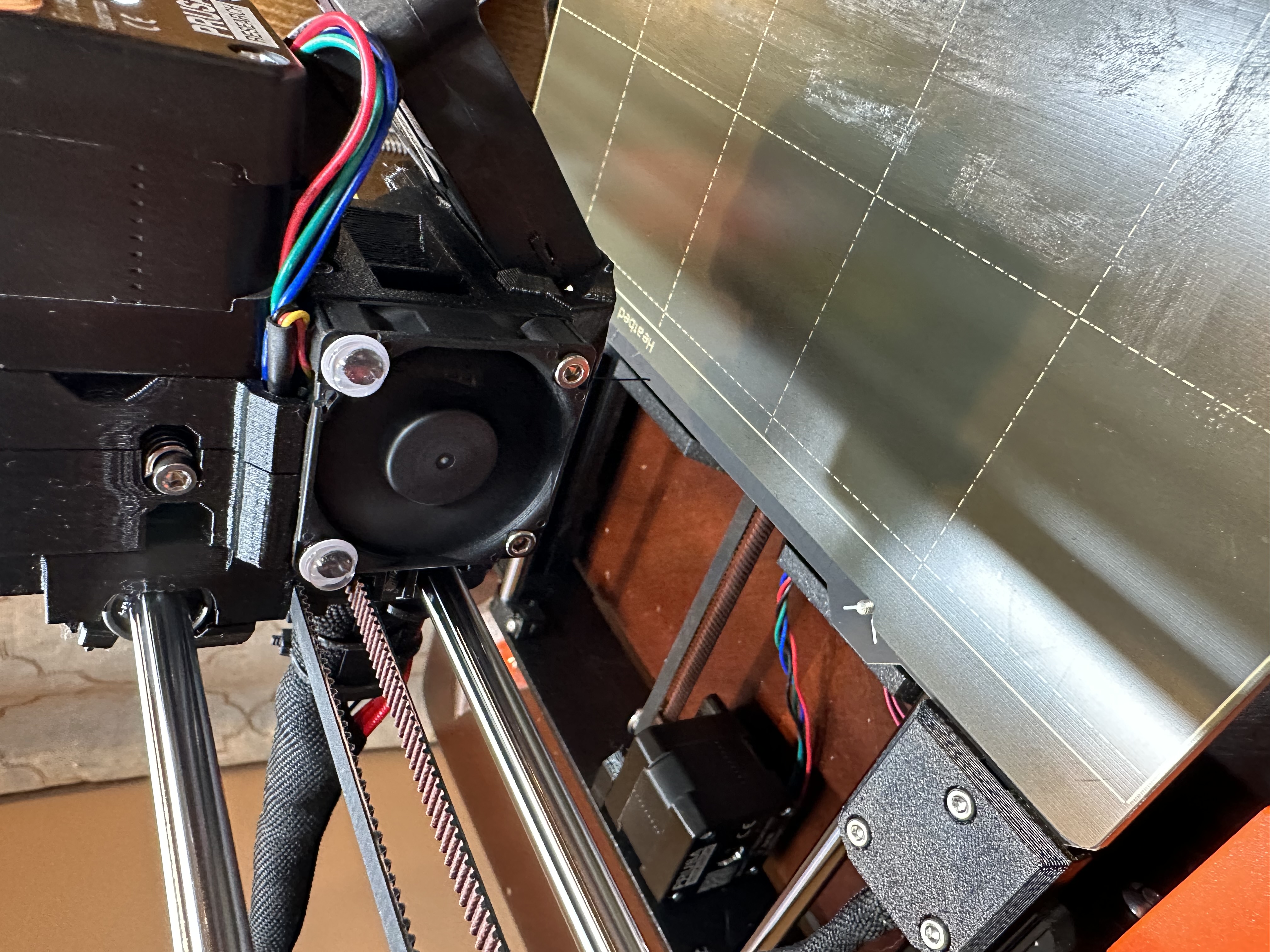 Googly Eye Holder for Fan Bolt