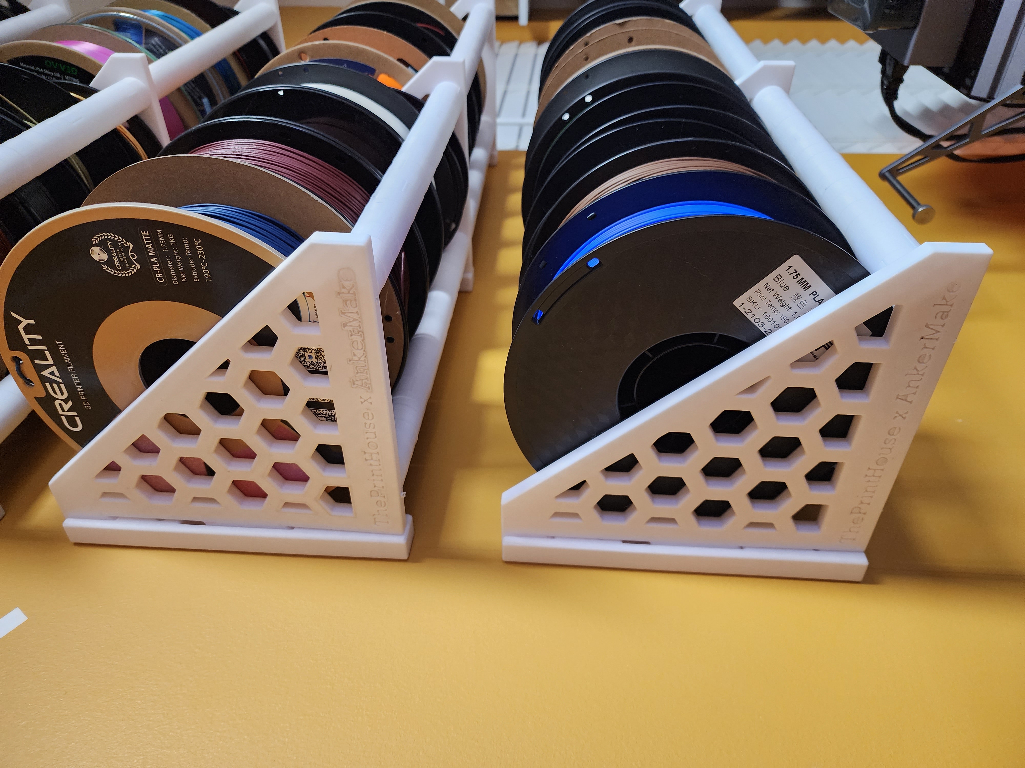 Miniatura 2 do modelo 3D Filament Storage Rack