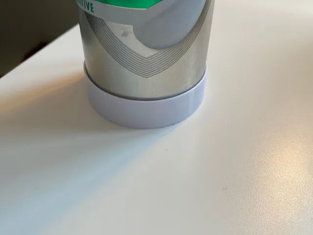 Rust-Prevention Cover for Aerosol Cans