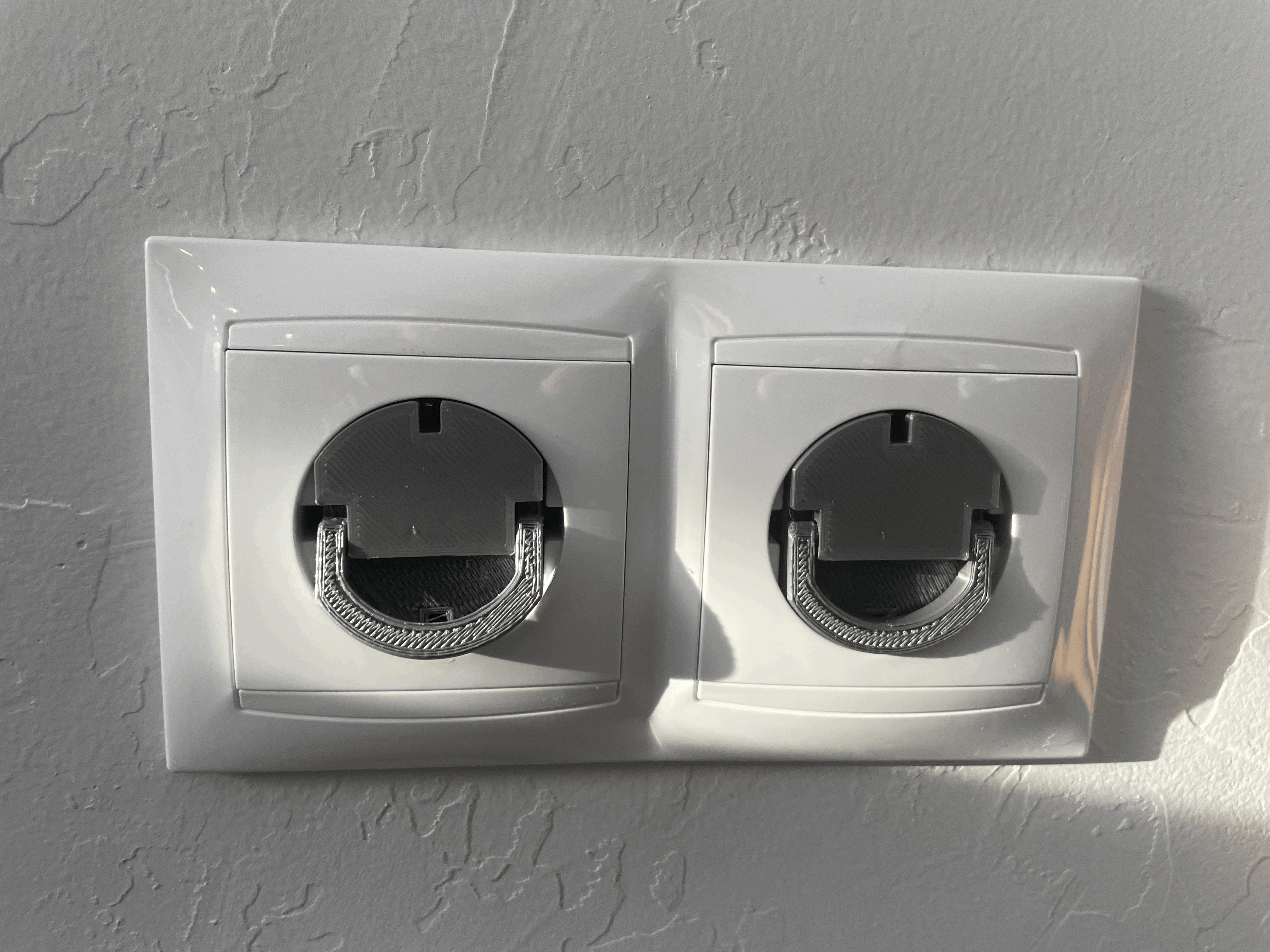 Miniatura 2 do modelo 3D Safety blind plug for EU electrical socket