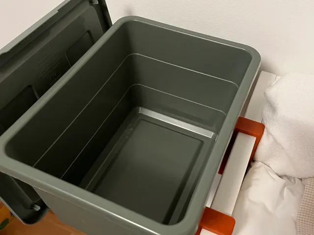 Sockerbit holder for IKEA Myllra