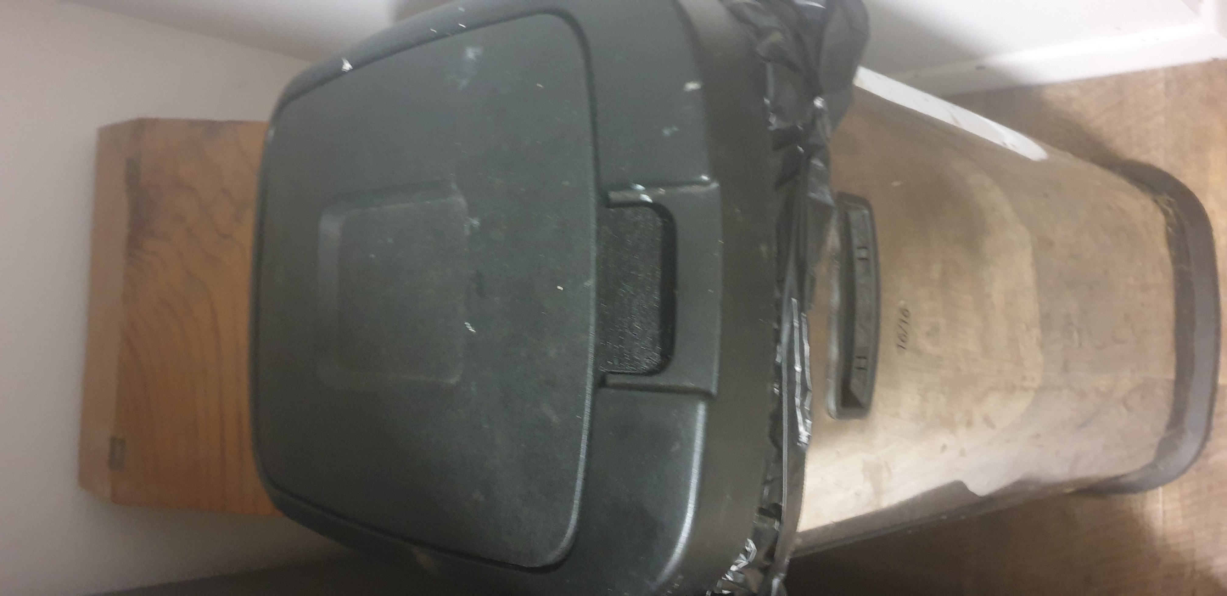 Replacement Button 38L Slimline Touch Top Bin by Fuzzy Download