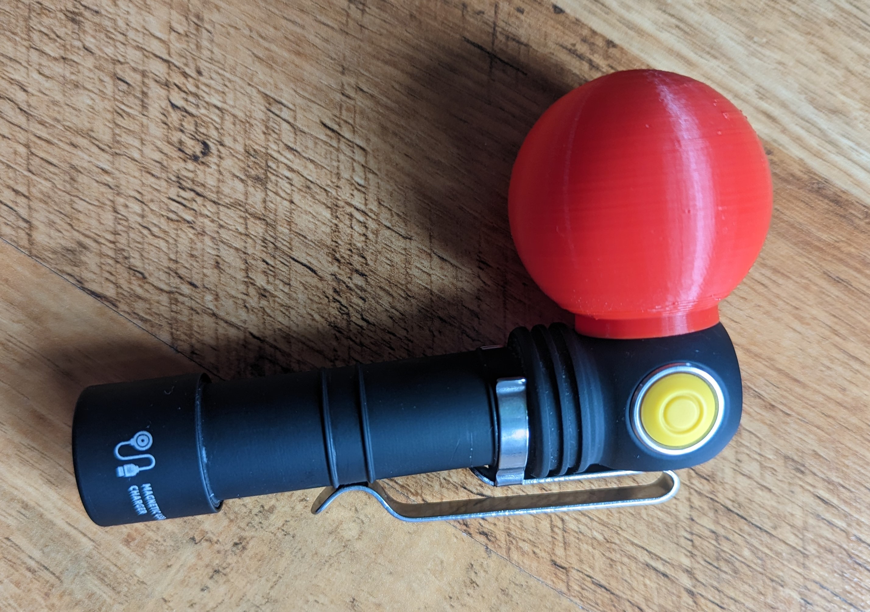 Flashlight Diffuser for Armytek Wizard C2 Pro Headlamp by Chrido