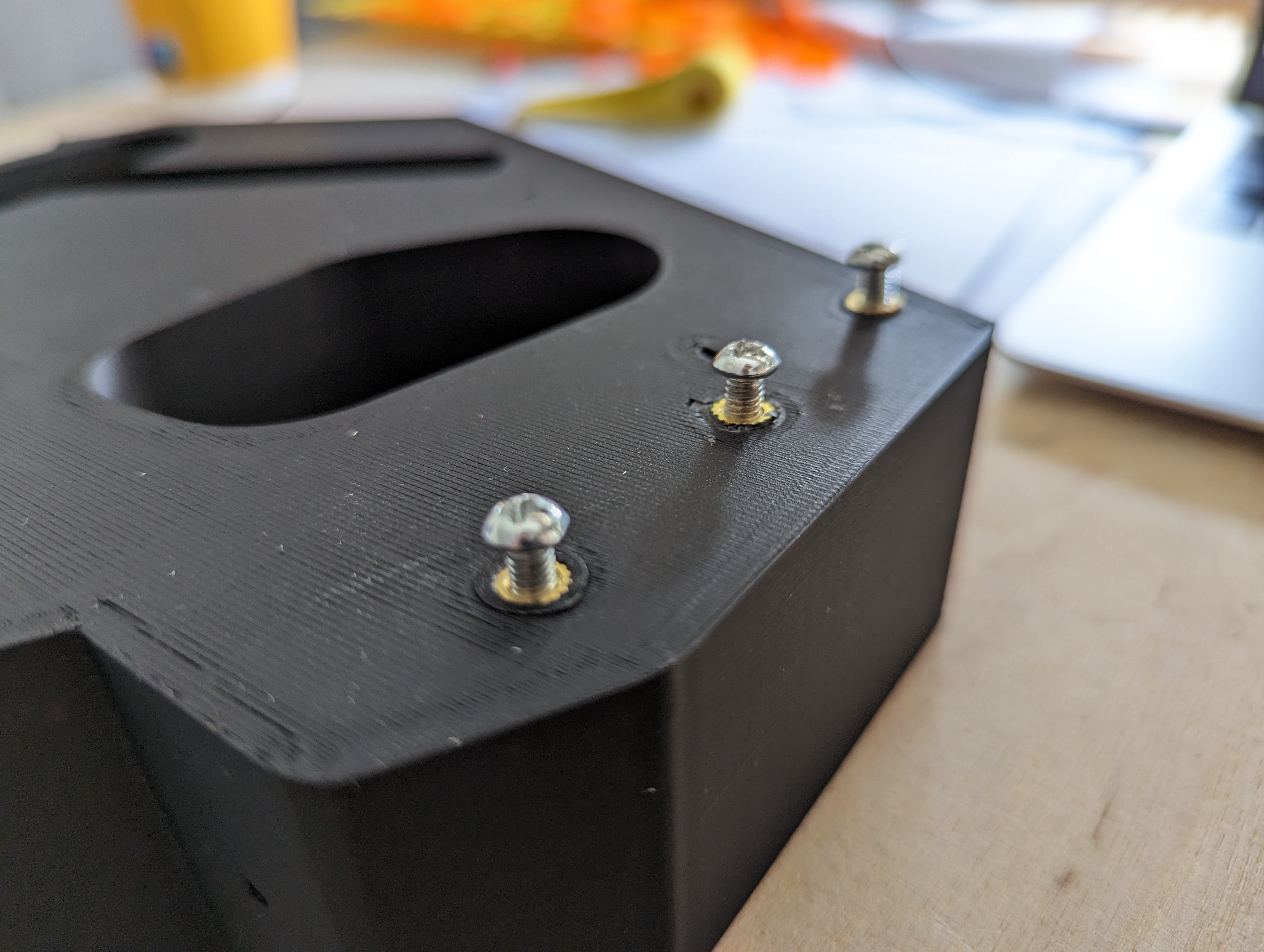 Prusacaster - Correctly placed hardware and threaded inserts