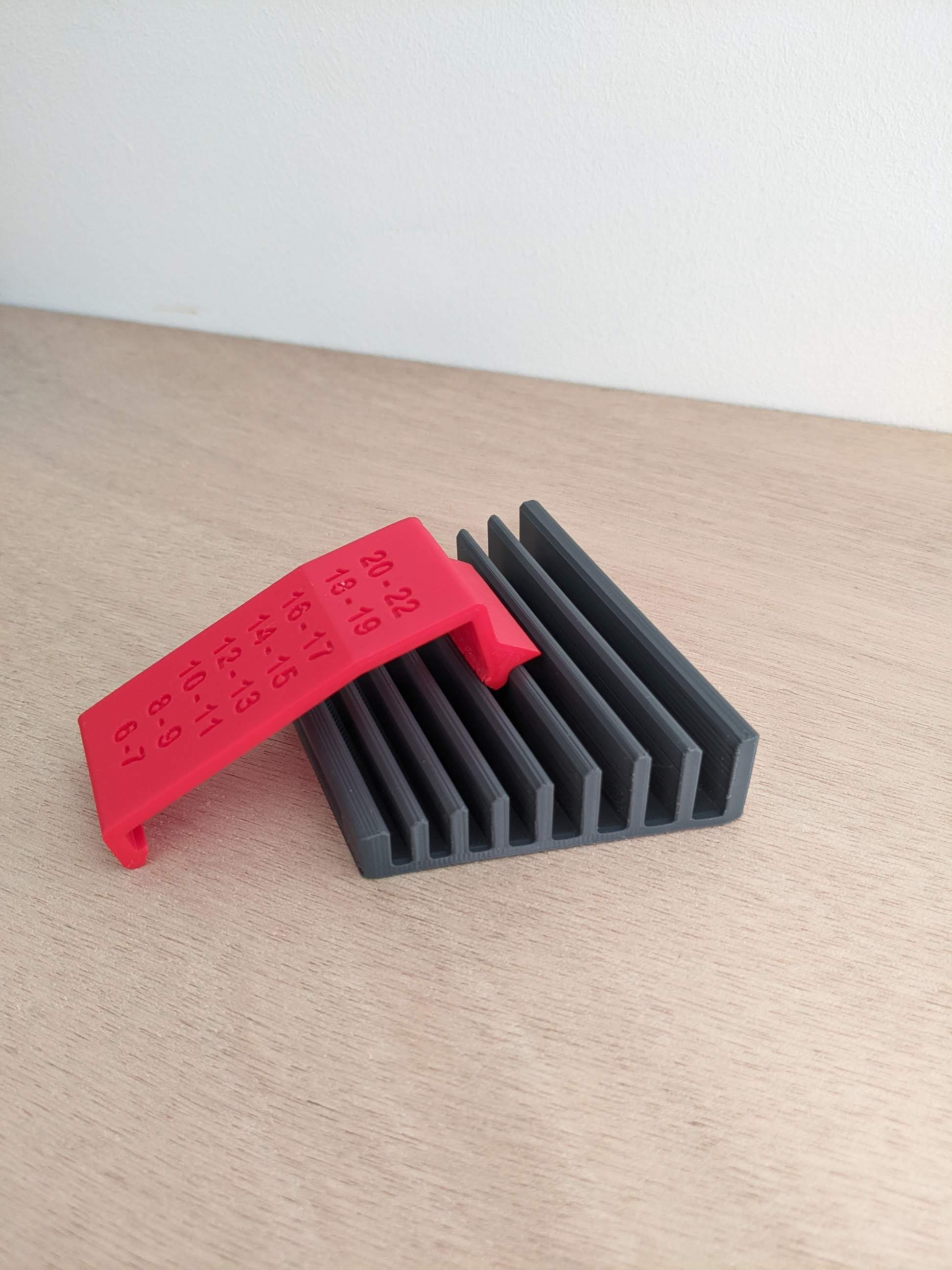 Wrench set holder by Nalrod Download free STL model