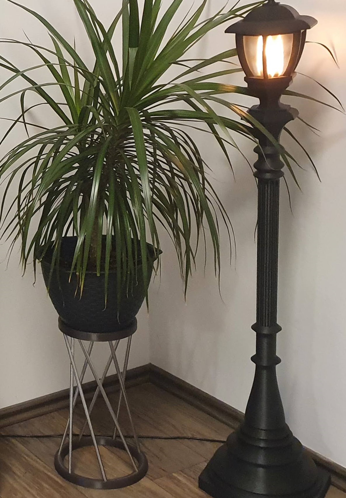 Flower Pot Stand