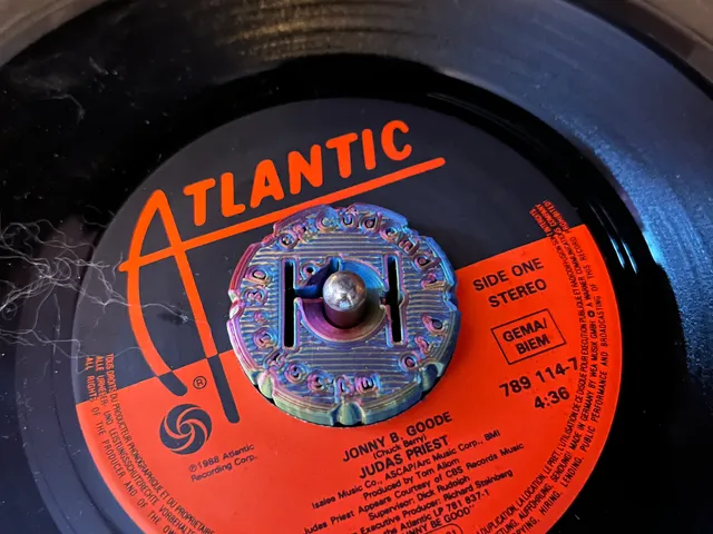 "3D excudendi pro missis" Maker Coin / 45rpm Record Adapter