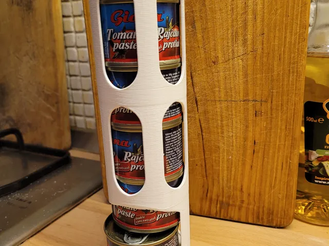 Vertical food can dispenser