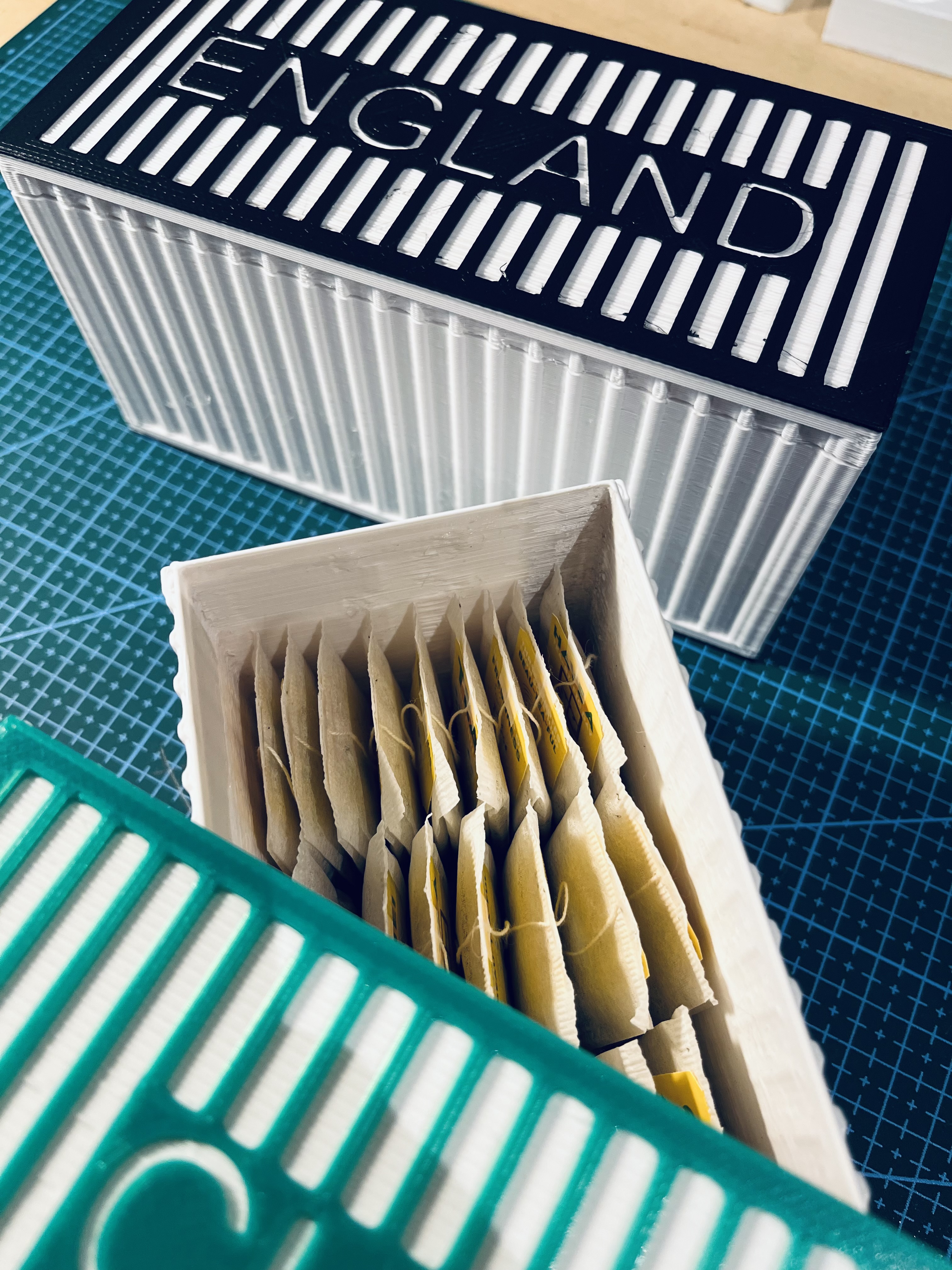 Miniatura 3 do modelo 3D Tea shipping container-  literally