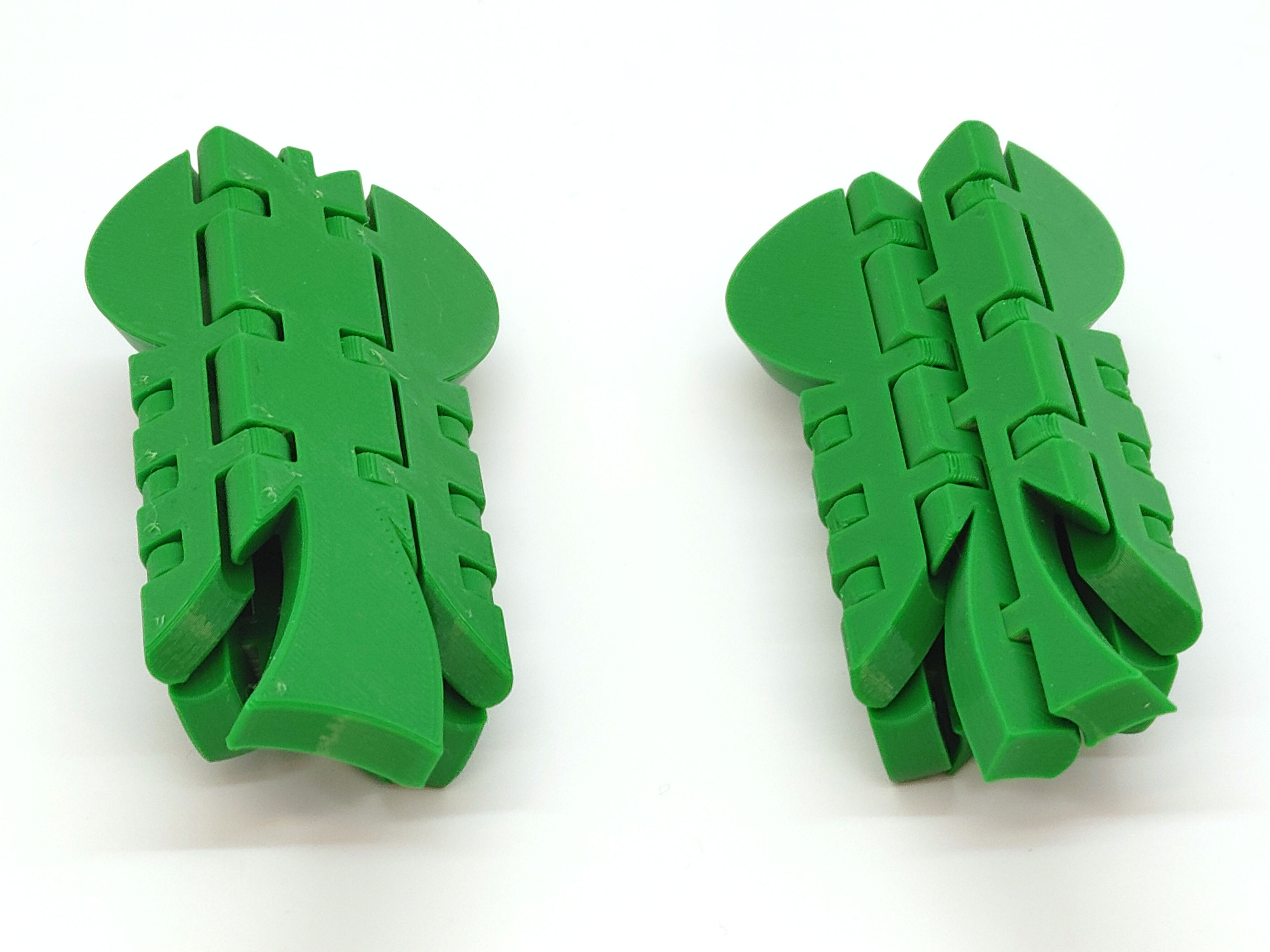 Flexi Articulated Shamrock &amp; Shamrock Necklace by fixumdude | Download ...
