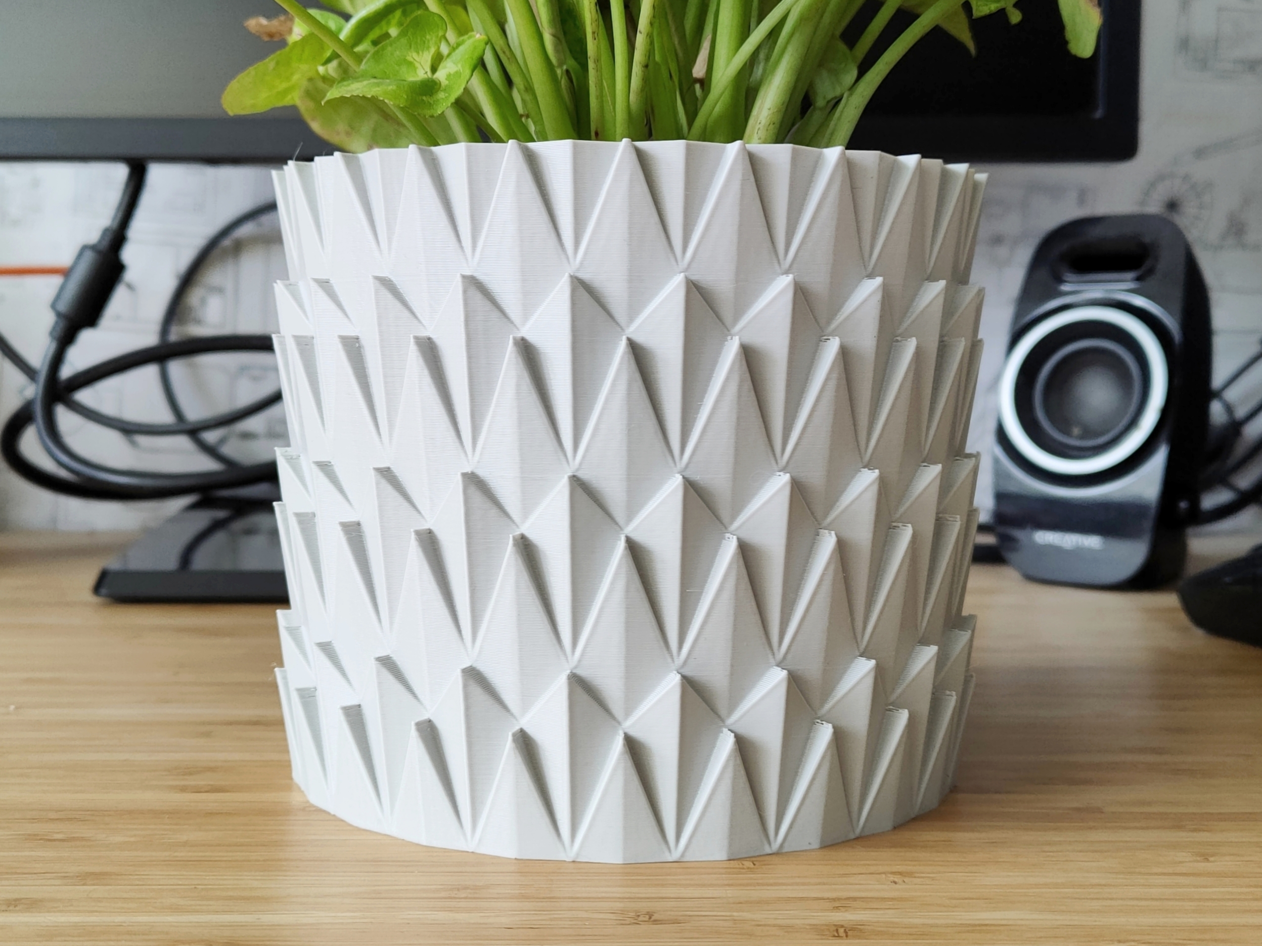 Pineapple Crown - Pot and Planter for your House Plants - Vasemode print 3D model thumbnail