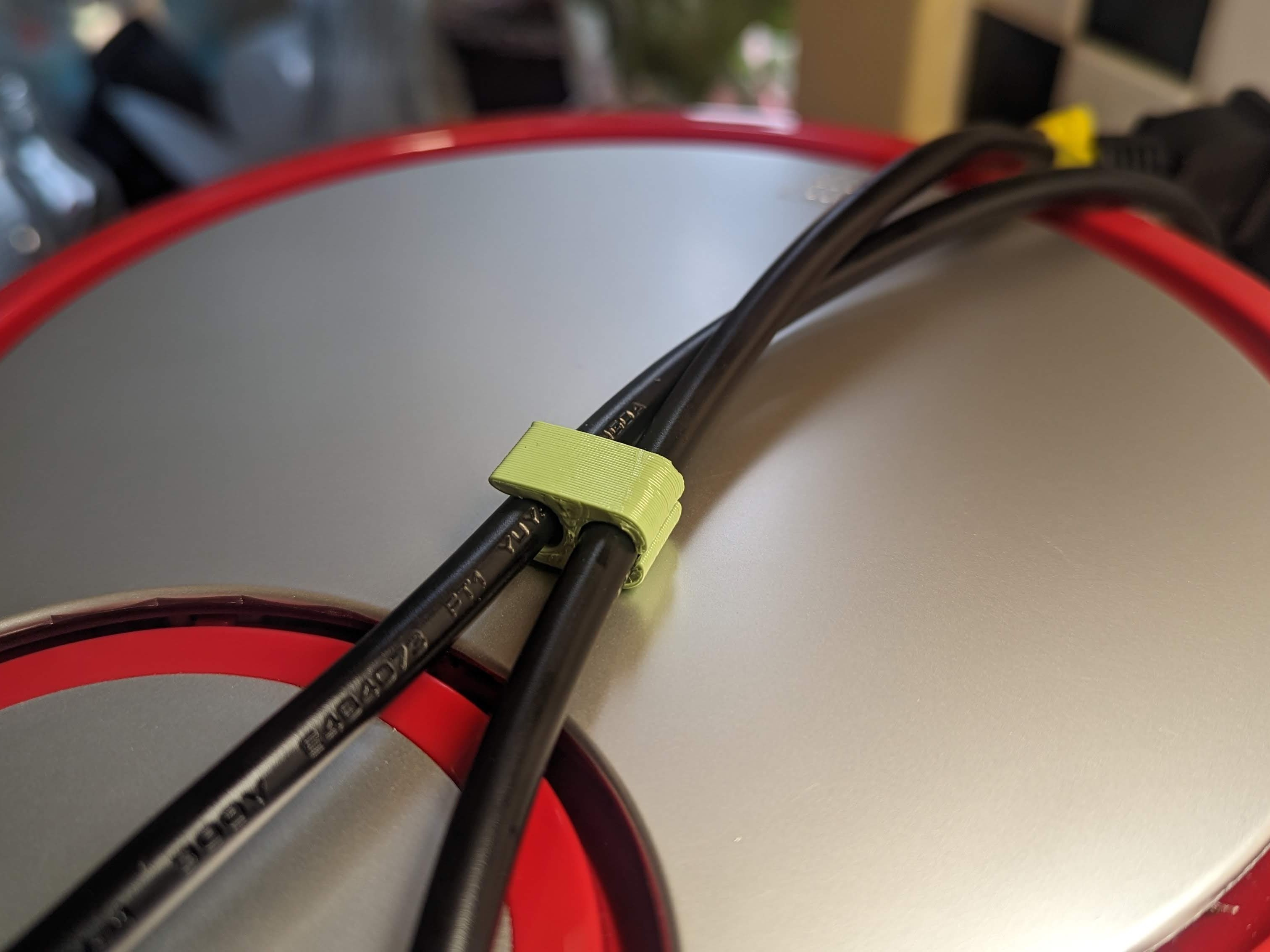 Electrical Cord Clip Round and Flat by Jamehz Download free STL