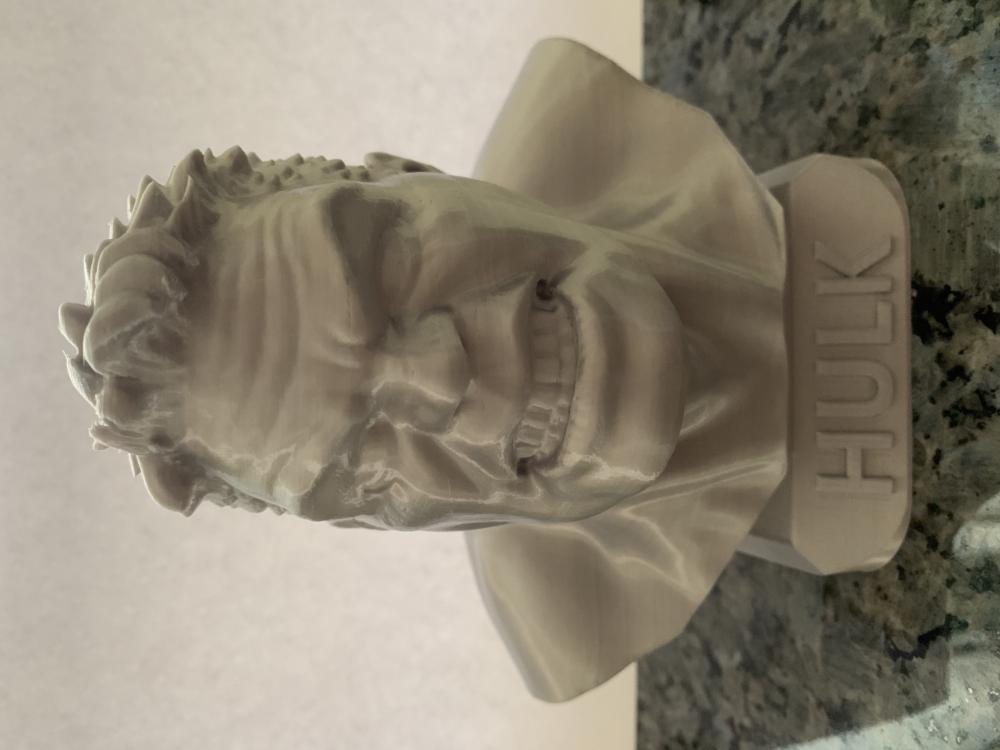Hulk Bust Büste
