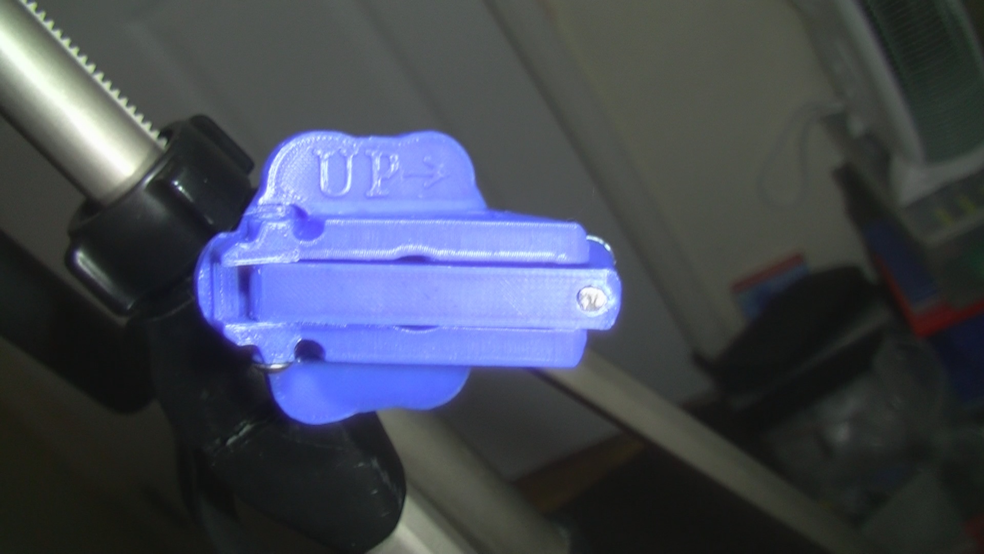 Hama Star 61 Tripod Crank handle fix by 3D Try Outs Download free STL