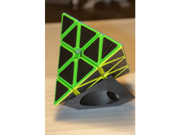 Miniatura 2 do modelo 3D Pyraminx Stand